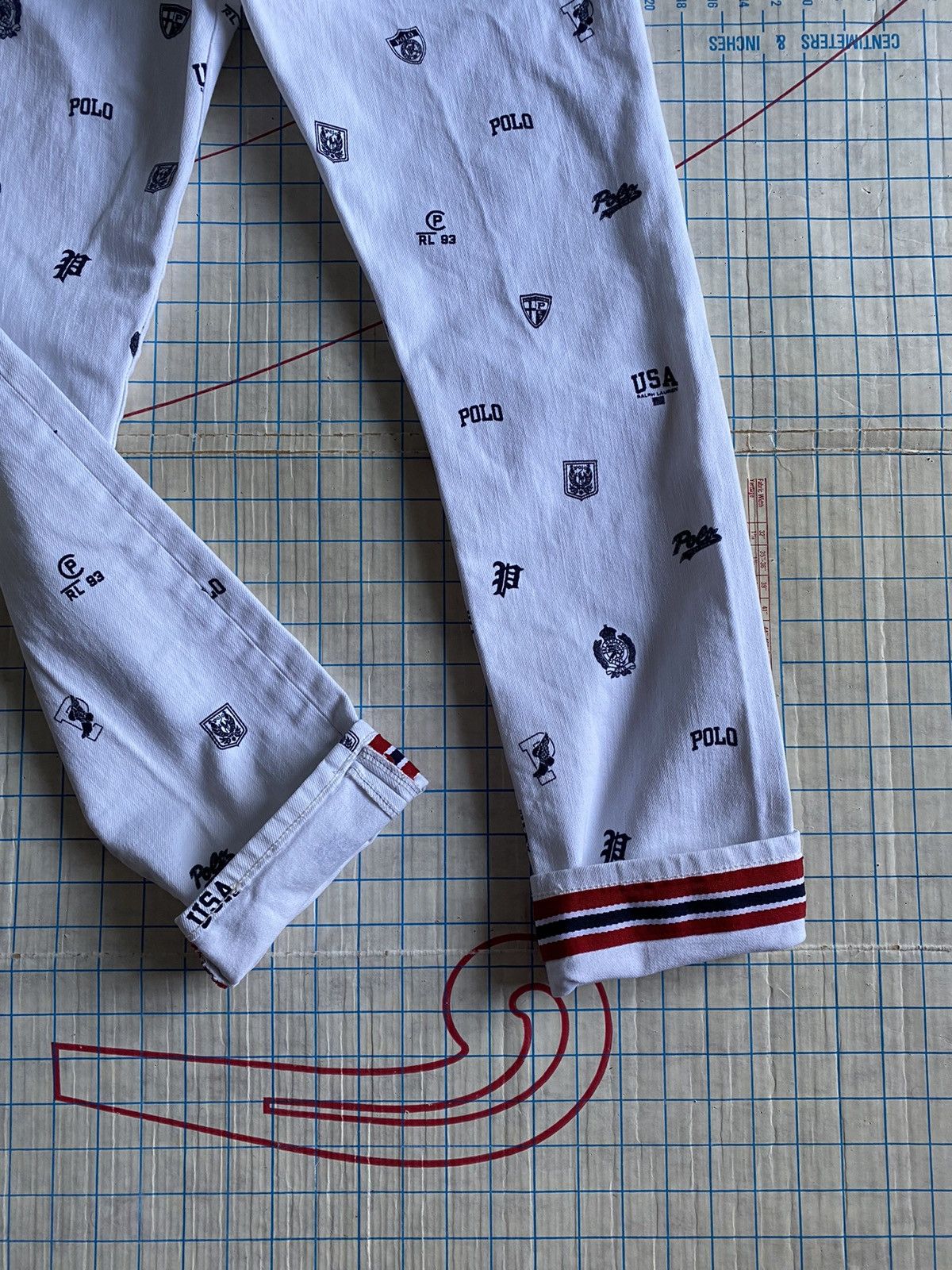 Polo Ralph Lauren Polo Ralph Lauren Logo Pattern White Denim Pants Fits 30x30 Size US 30 / EU 46 - 14 Thumbnail
