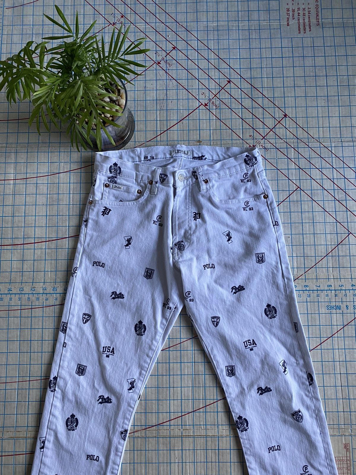 Polo Ralph Lauren Polo Ralph Lauren Logo Pattern White Denim Pants Fits 30x30 Size US 30 / EU 46 - 3 Thumbnail