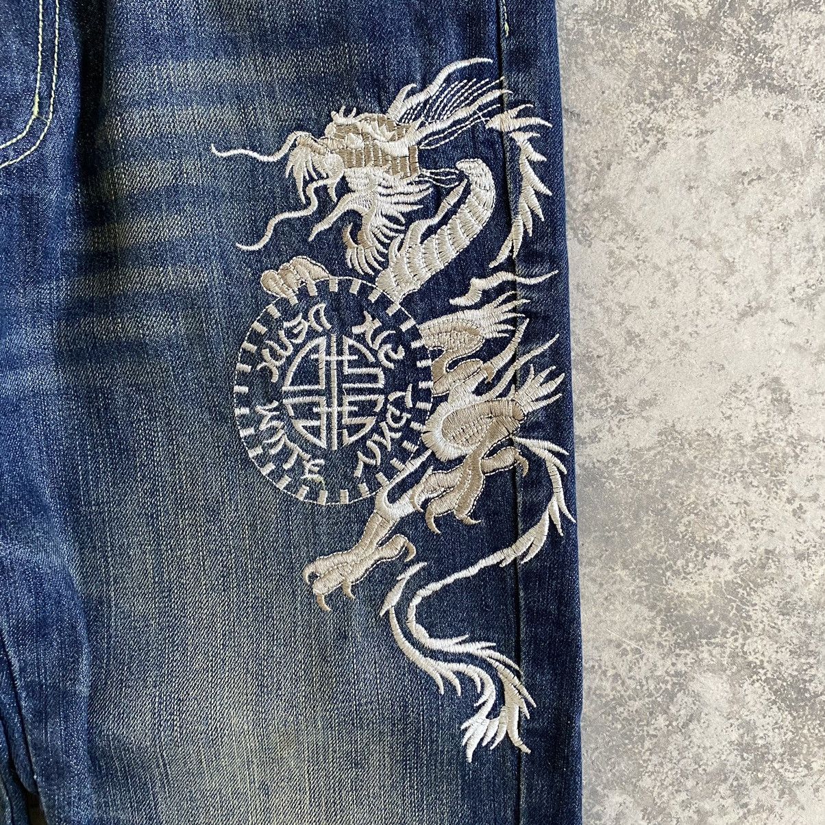 Japanese Brand Karakuri Style DS Co Dragon Embroidered Tattoo Sukajan Jeans Size US 32 / EU 48 - 8 Thumbnail