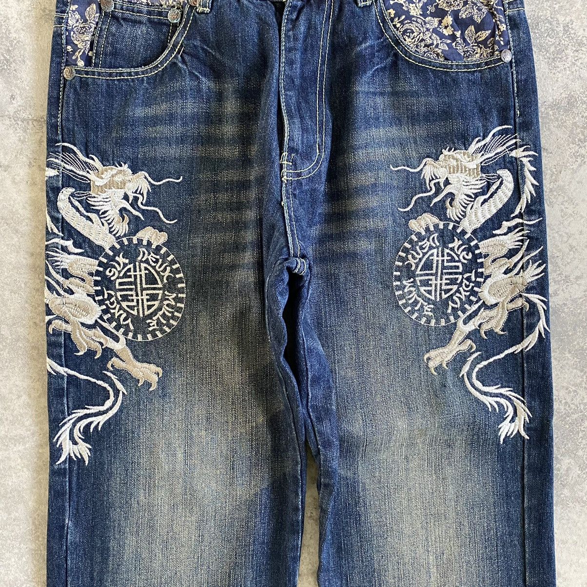 Japanese Brand Karakuri Style DS Co Dragon Embroidered Tattoo Sukajan Jeans Size US 32 / EU 48 - 6 Thumbnail