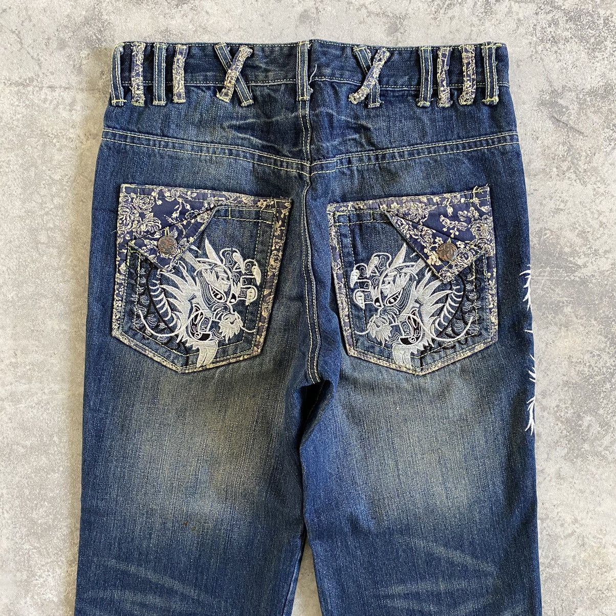 Japanese Brand Karakuri Style DS Co Dragon Embroidered Tattoo Sukajan Jeans Size US 32 / EU 48 - 13 Thumbnail