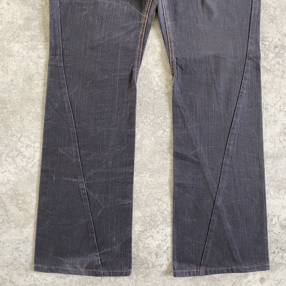 Japanese Brand × semanticdesign Semantic Design Japan Spiral Cut Flared Jeans Size US 31 - 5 Thumbnail
