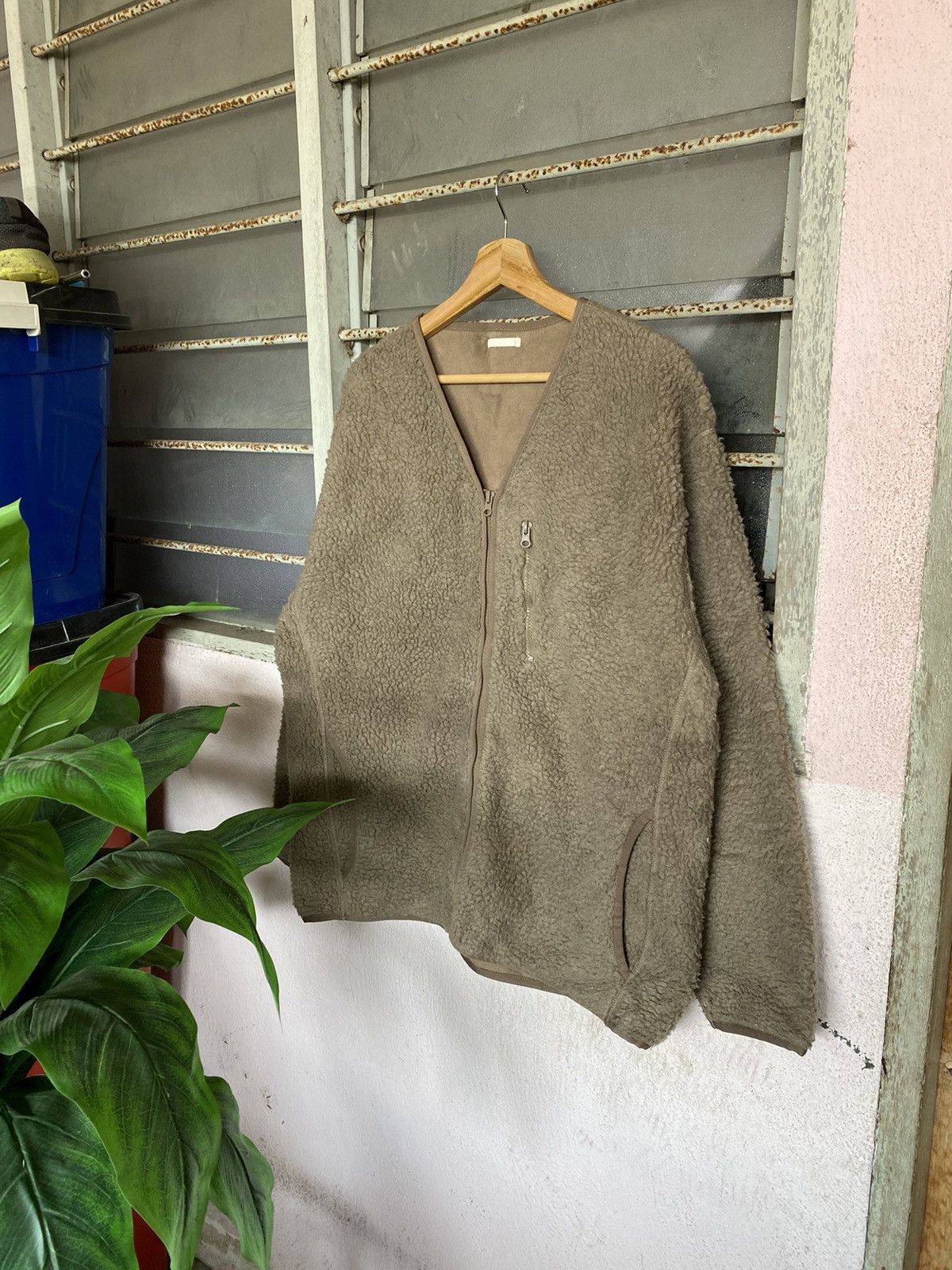 image of Steals Gu Fleece Sherpa Jacket in Brown, Men's (Size Large)