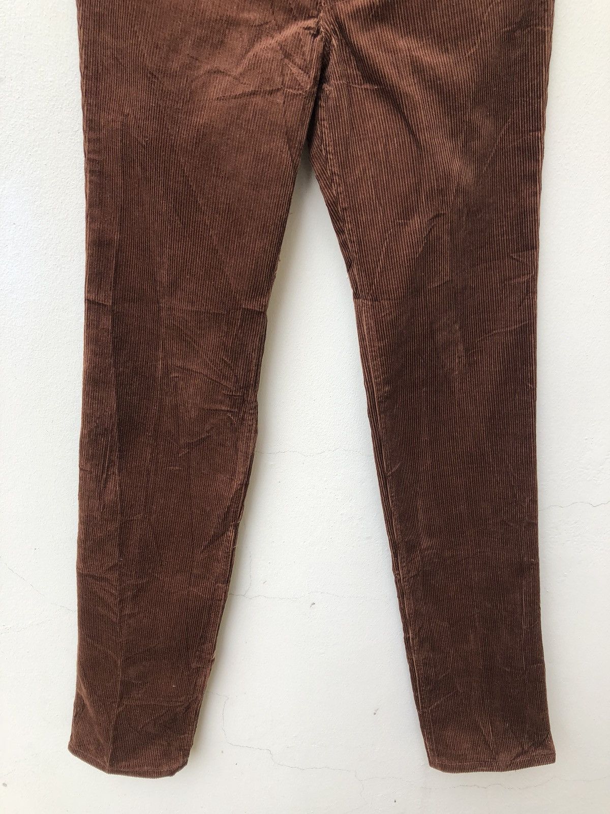 Levi's Vtg 90s Levi’s Made in Belgium Brown Corduroy Pant Size US 26 / EU 42 - 3 Thumbnail