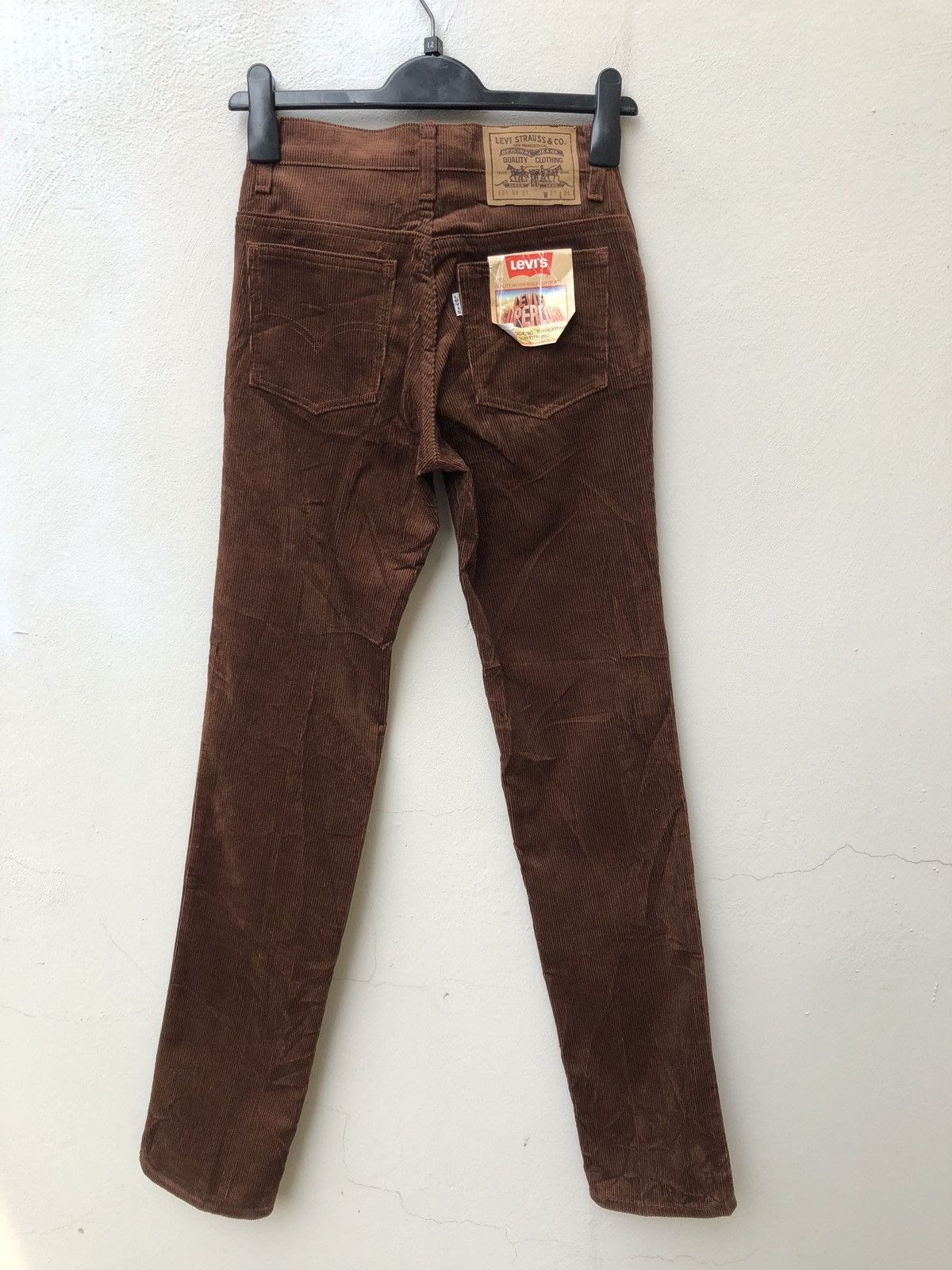 Levi's Vtg 90s Levi’s Made in Belgium Brown Corduroy Pant Size US 26 / EU 42 - 7 Thumbnail