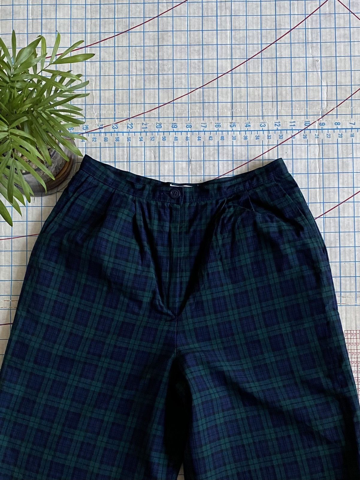 Pendleton × Vintage Vintage Pendleton Women’s Tartan Flannel Shorts fits Talon Size 28" / US 6 / IT 42 - 2 Thumbnail