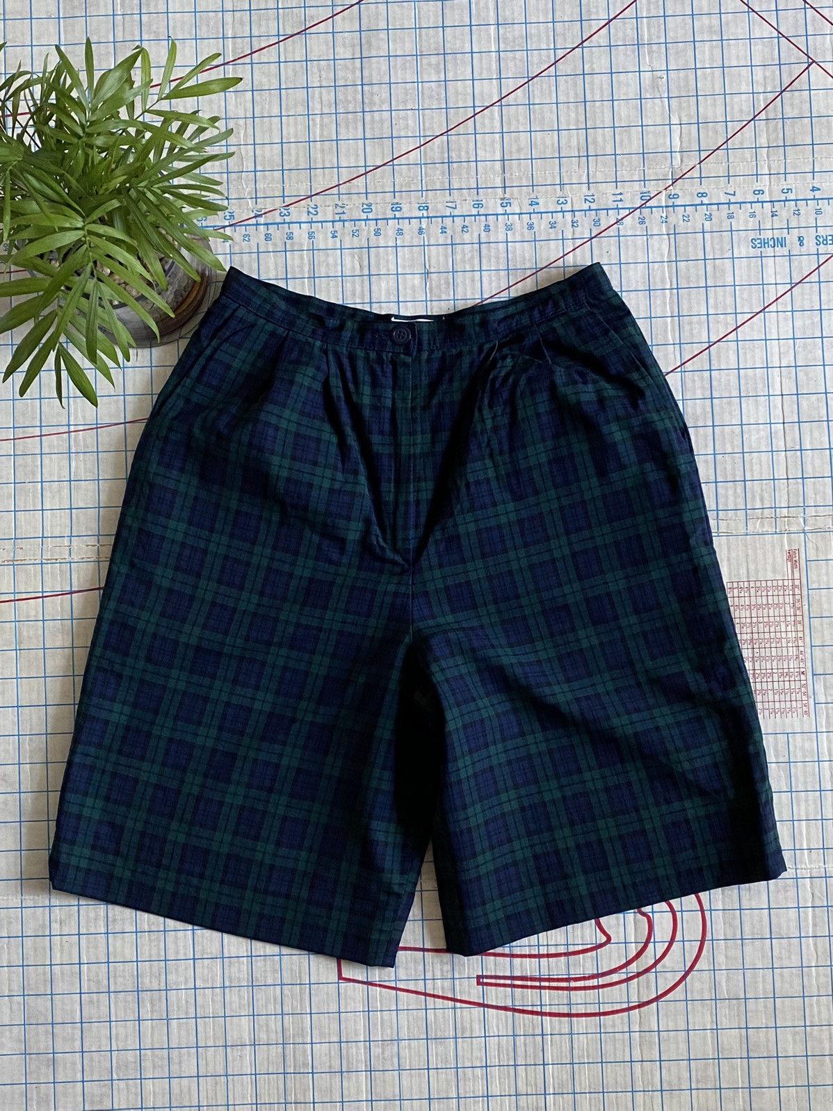 Pendleton × Vintage Vintage Pendleton Women’s Tartan Flannel Shorts fits Talon Size 28" / US 6 / IT 42 - 1 Thumbnail