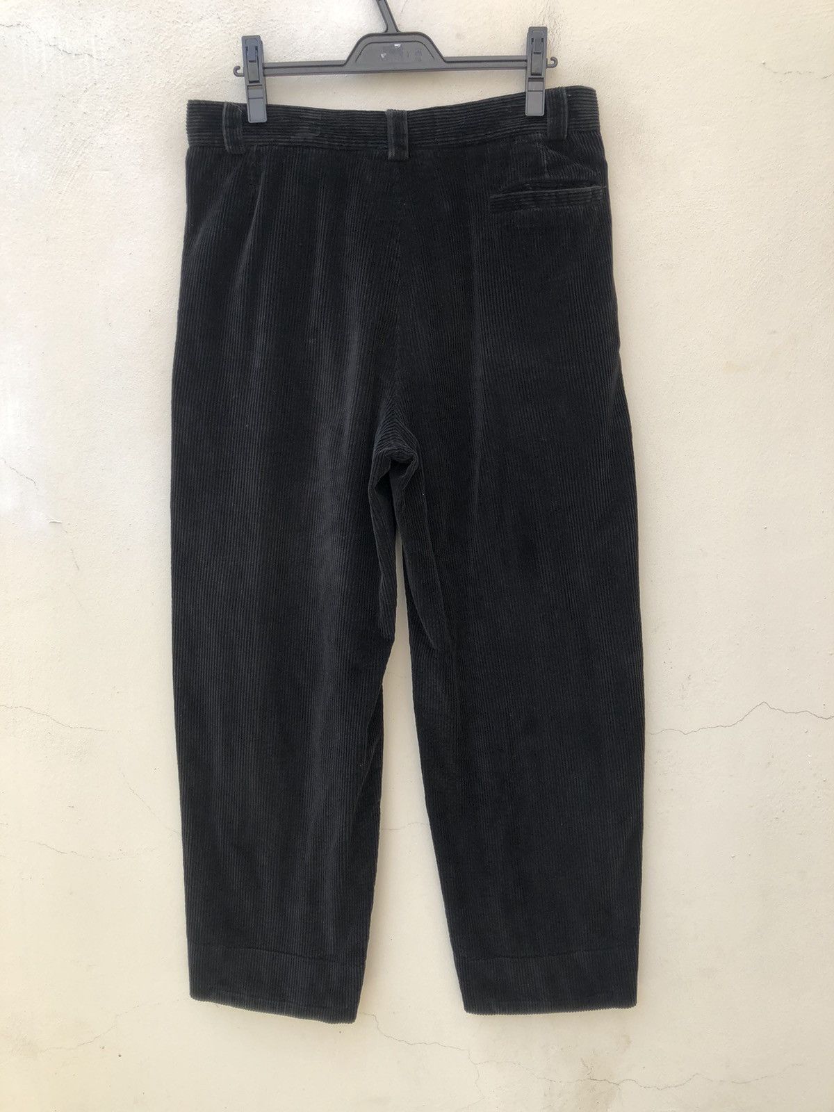Versace Vintage Gianni Versace Couture Italy Black Corduroy Trouser Size US 34 / EU 50 - 11 Thumbnail