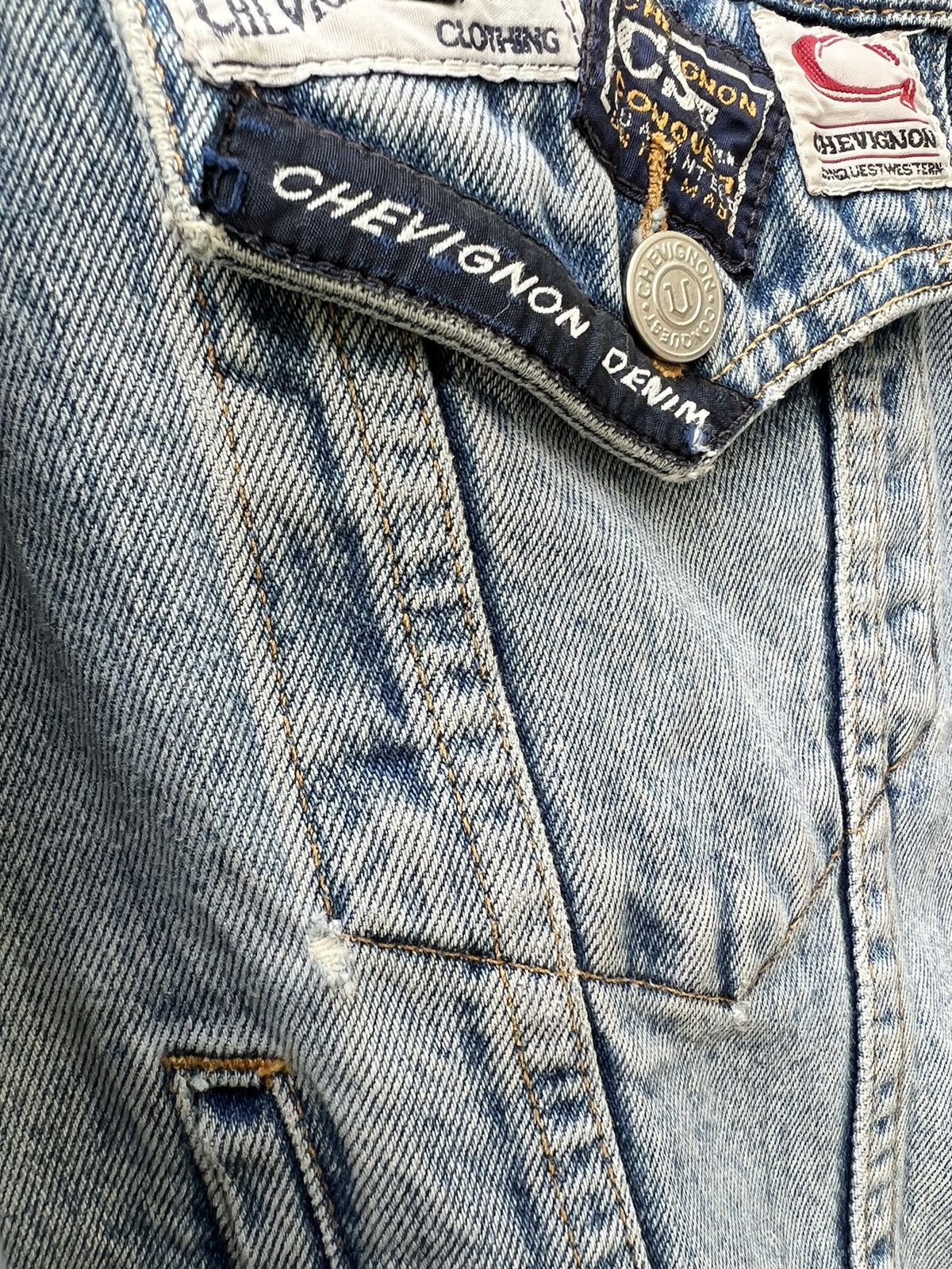 Chevignon Vintage Chevignon Paris All Over Patches Denim Trucker Size US XL / EU 56 / 4 - 20 Thumbnail