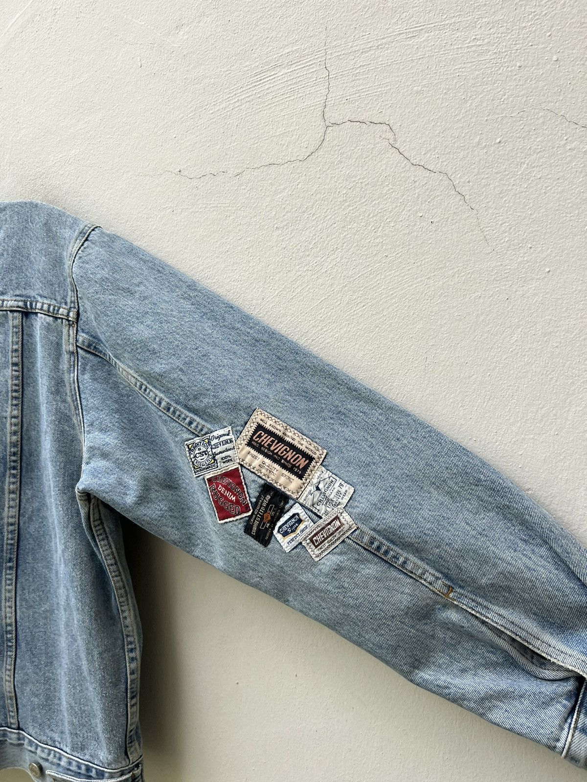 Chevignon Vintage Chevignon Paris All Over Patches Denim Trucker Size US XL / EU 56 / 4 - 17 Thumbnail