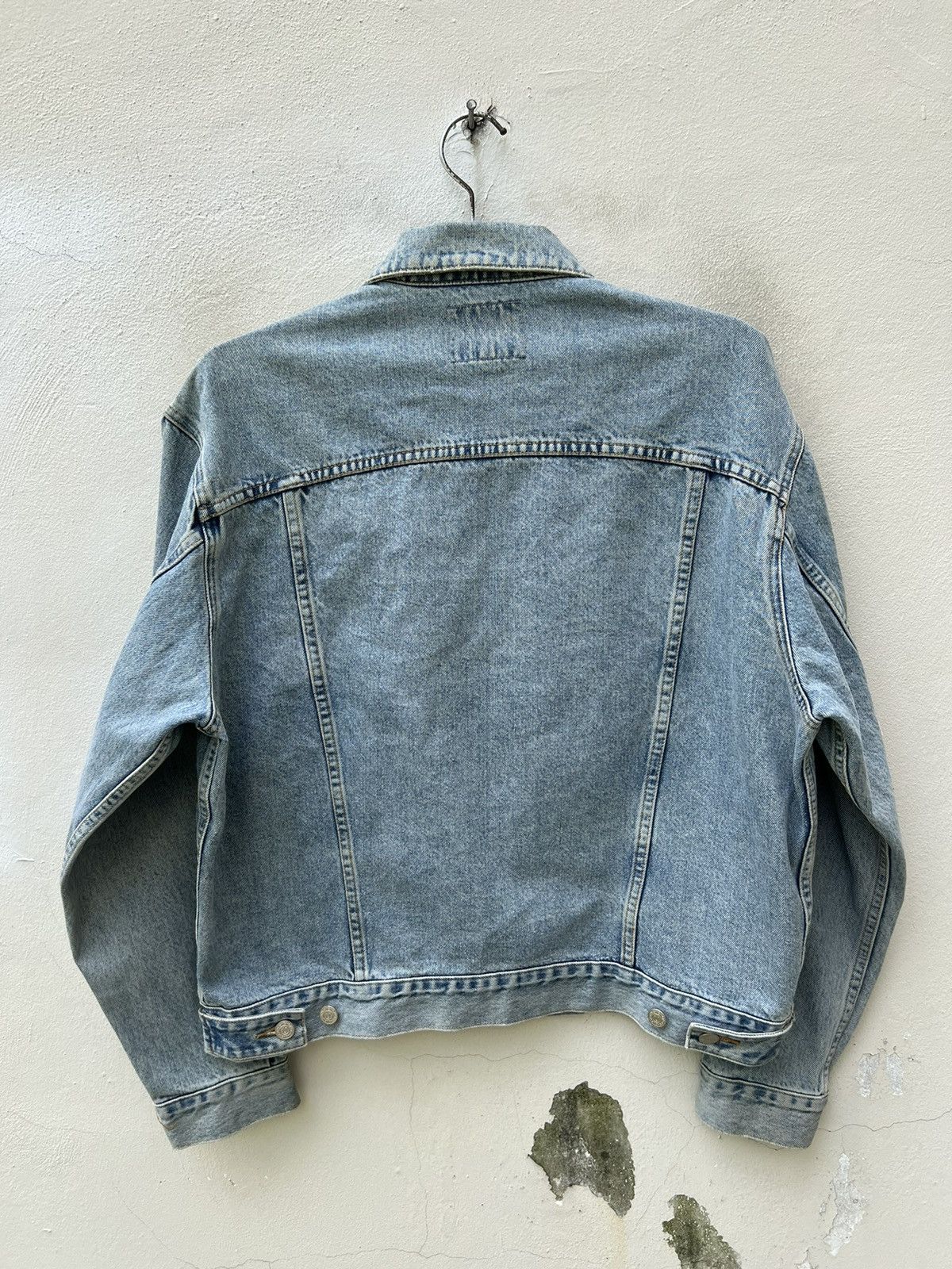 Chevignon Vintage Chevignon Paris All Over Patches Denim Trucker Size US XL / EU 56 / 4 - 14 Thumbnail
