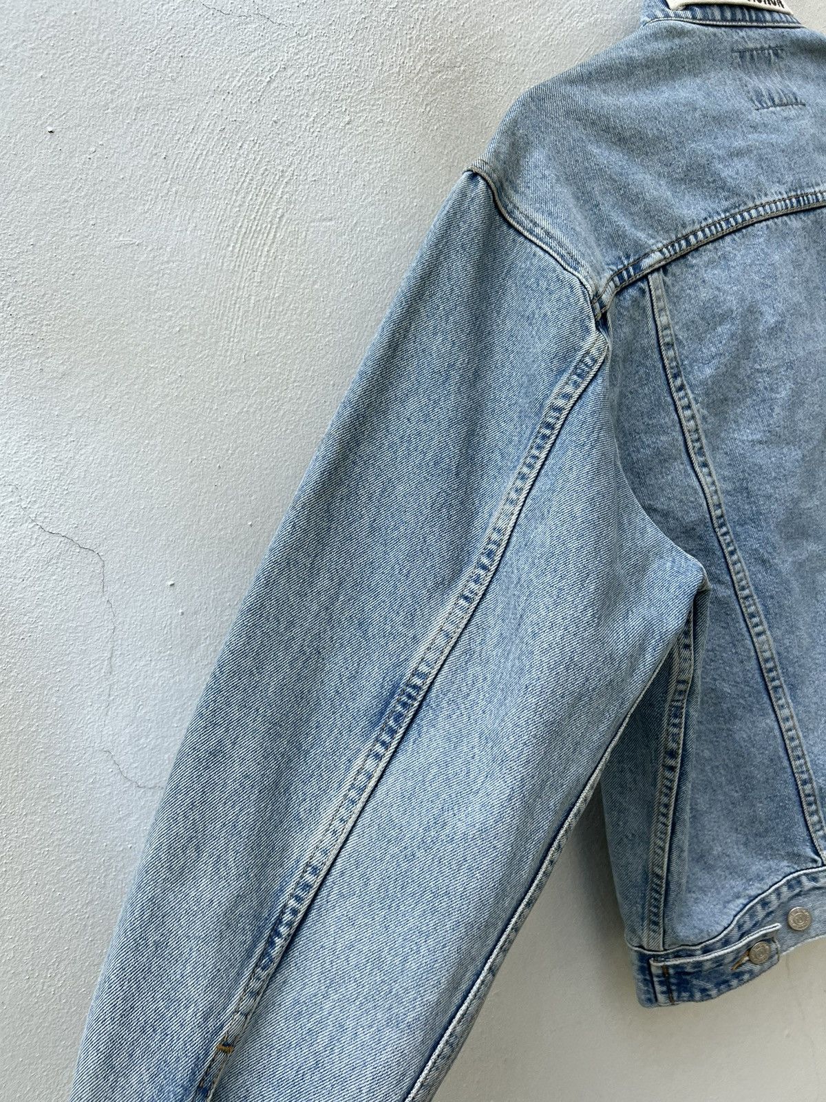 Chevignon Vintage Chevignon Paris All Over Patches Denim Trucker Size US XL / EU 56 / 4 - 19 Thumbnail