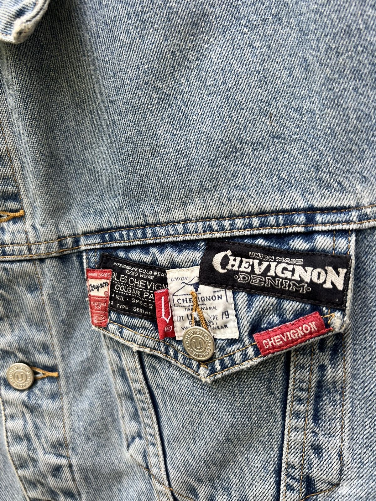 Chevignon Vintage Chevignon Paris All Over Patches Denim Trucker Size US XL / EU 56 / 4 - 9 Thumbnail