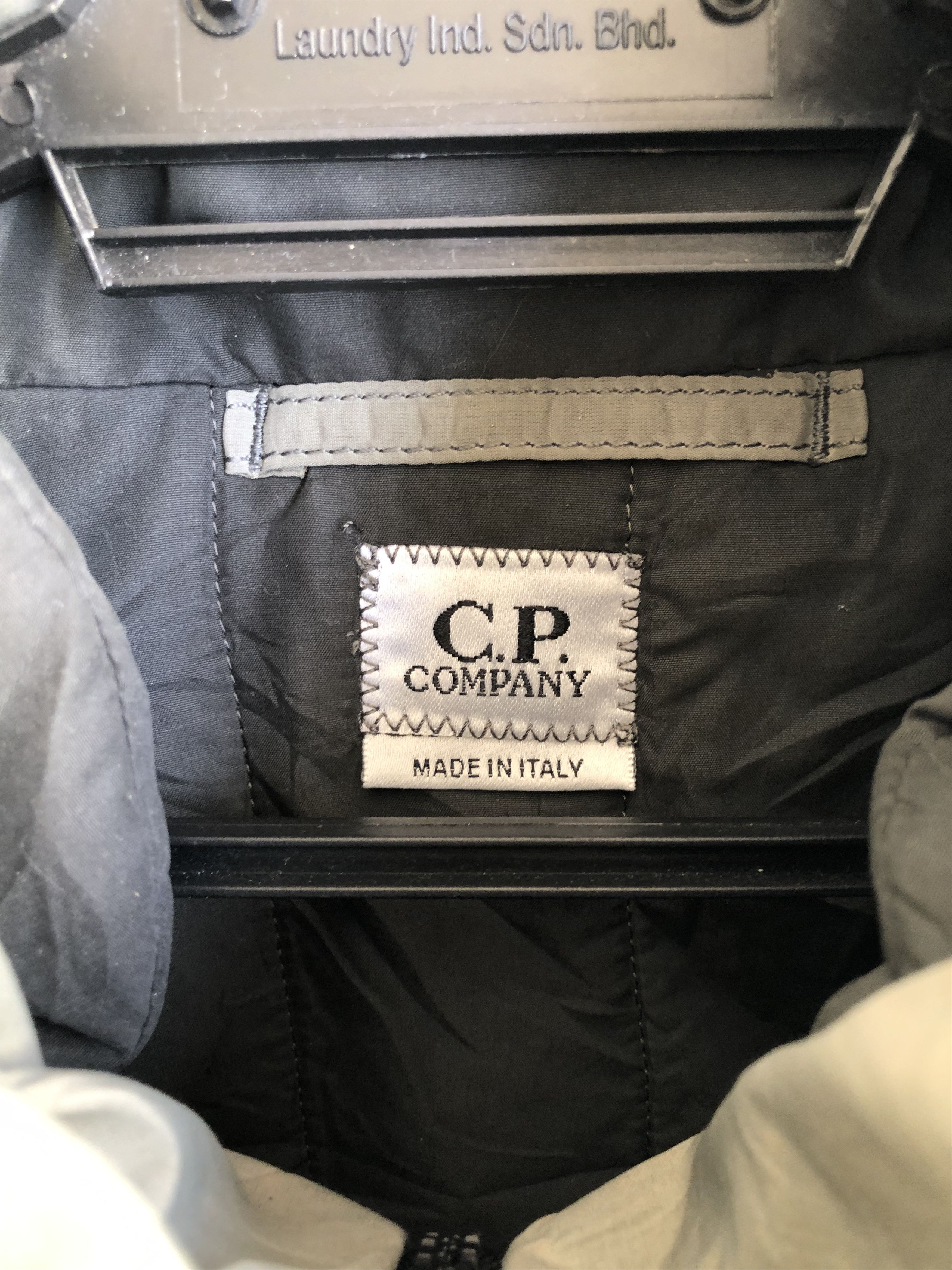 C.P. Company VINTAGE MADE IN ITALY CP COMPANY HOODED LONG COAT Size US L / EU 52-54 / 3 - 9 Thumbnail