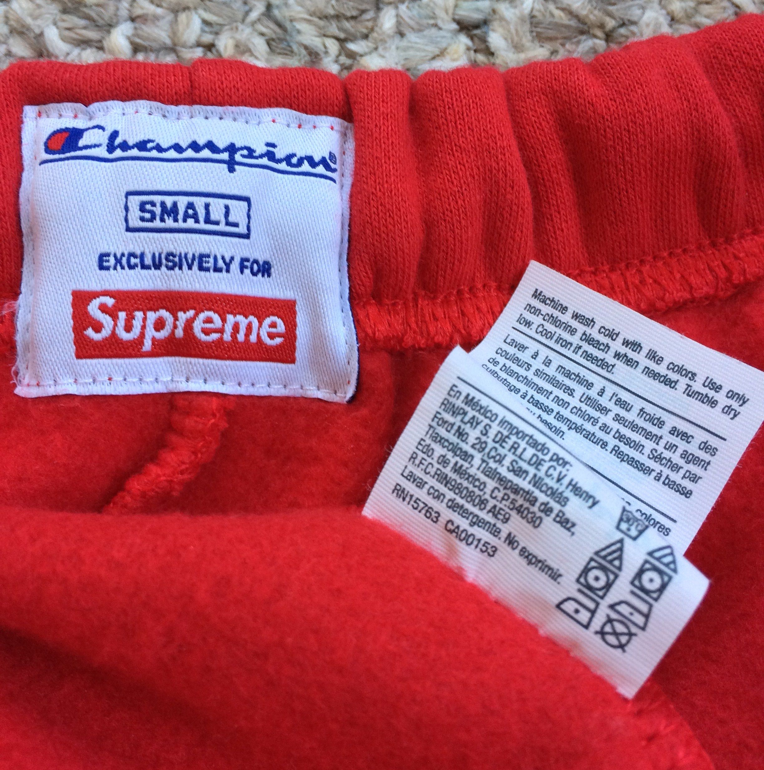 Champion × Supreme S/S 2018 Supreme x Champion Sweat Shorts size small Size US 30 / EU 46 - 4 Thumbnail