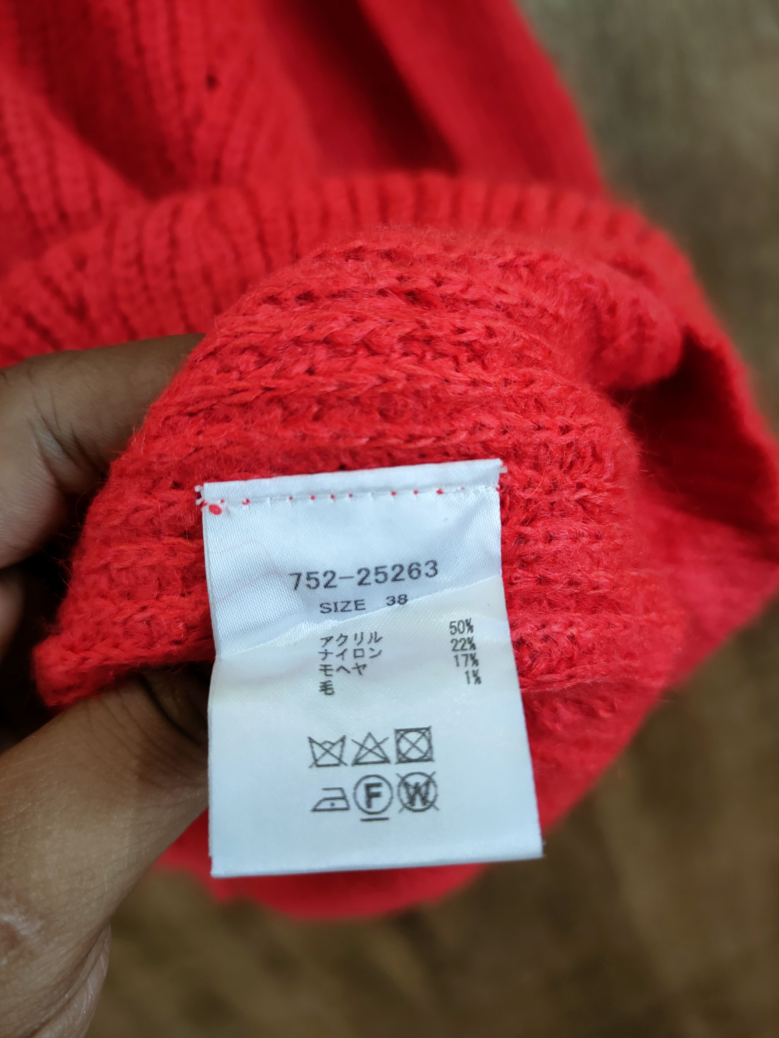 Japanese Brand D Qtume red knitwear sweatshirt made in japan #46-940 Size US M / EU 48-50 / 2 - 7 Thumbnail