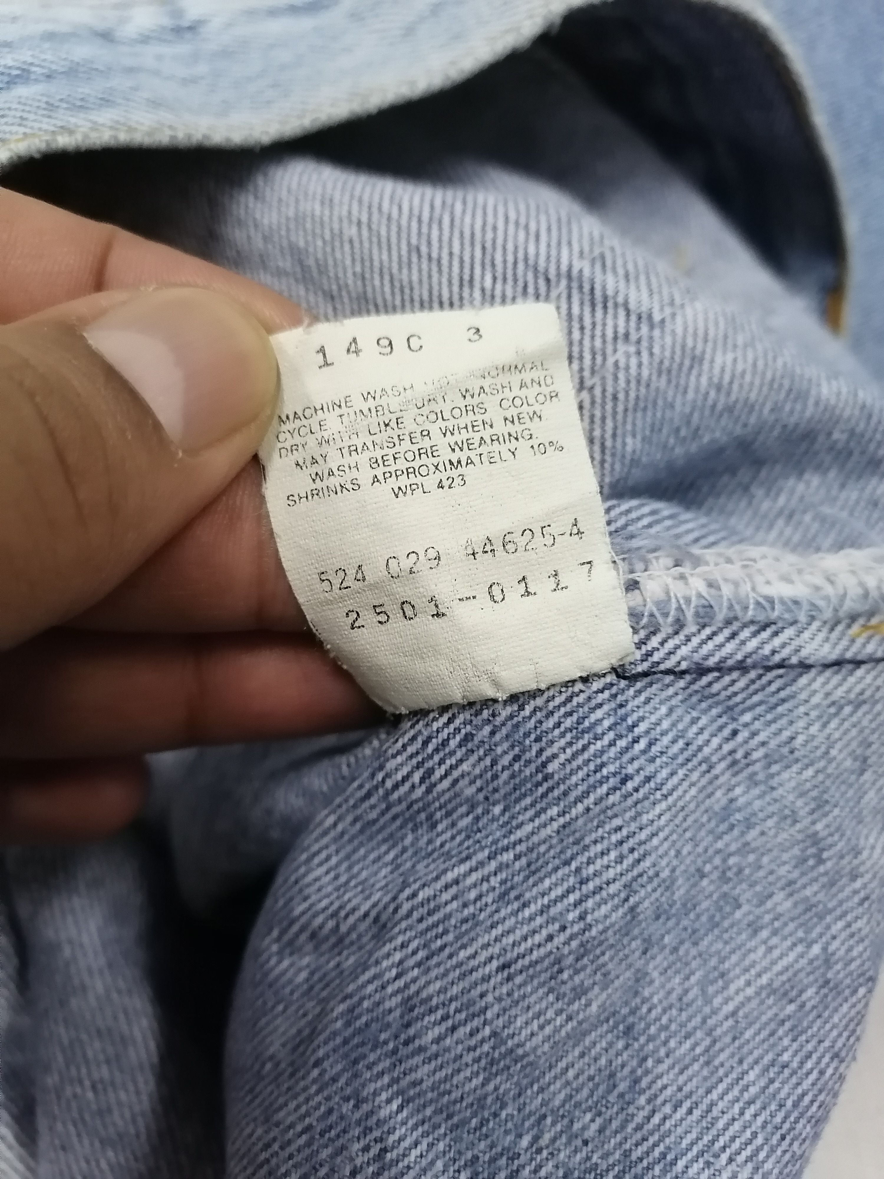 Levi's Vintage Clothing Vintage 90s Levi's 501 Faded Blue Distressed Denim Pants Size US 30 / EU 46 - 11 Thumbnail