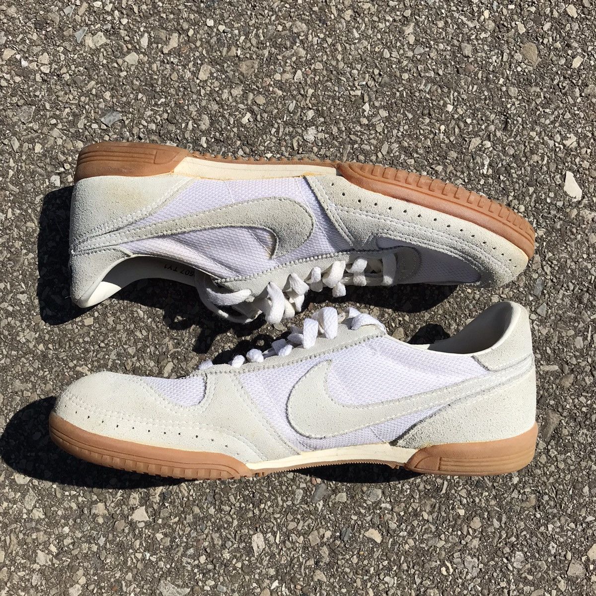Nike × Vintage Vintage 1980s Nike tennis shoes / sneakers Sz 9.5 Size US 9.5 / EU 42-43 - 2 Thumbnail