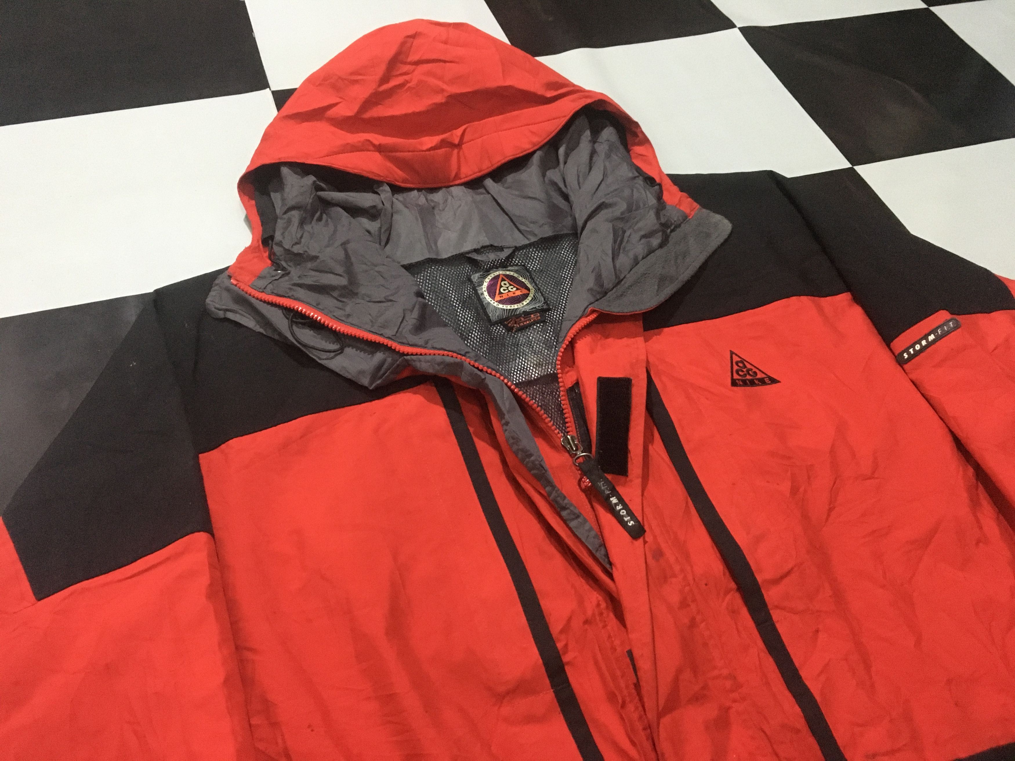 Nike ACG Vintage Nike ACG jacket hooded windbreaker Storm fit Size US L / EU 52-54 / 3 - 3 Thumbnail