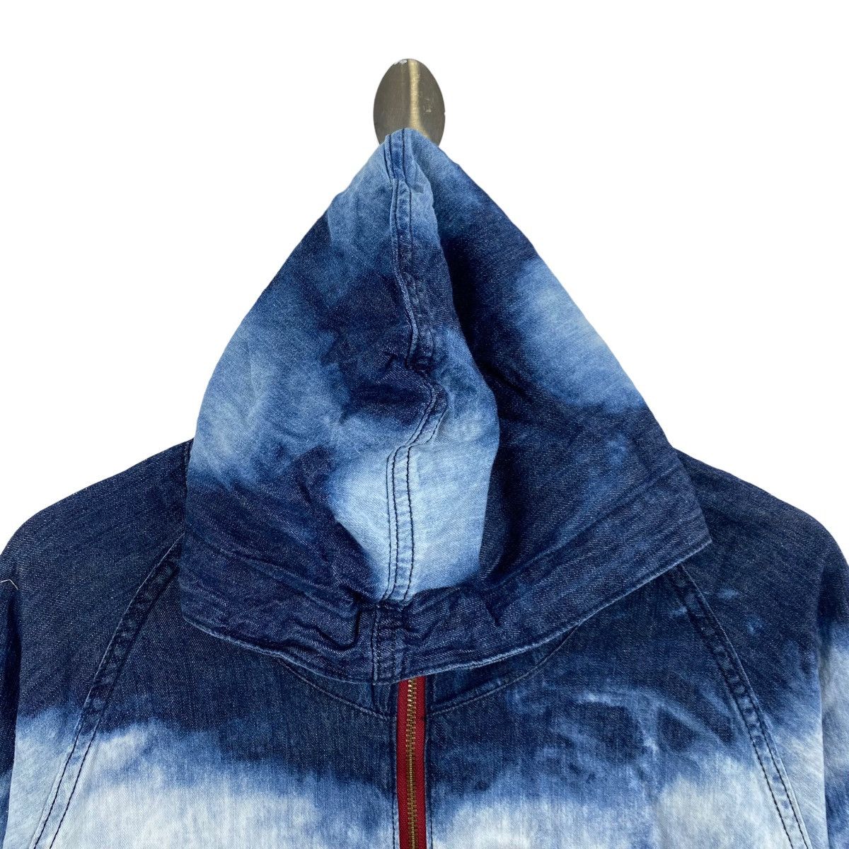 Vintage Vintage BLUE B Tie Dye Design Hooded Jeans Denim Jacket Size US M / EU 48-50 / 2 - 2 Thumbnail