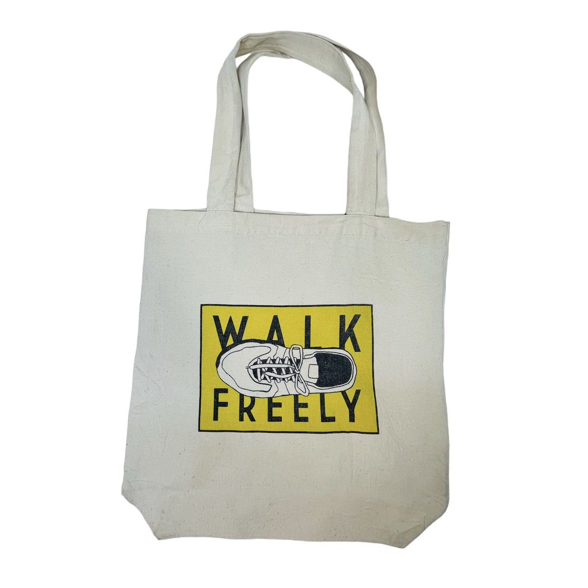 WALK FREELY TOTE BAG