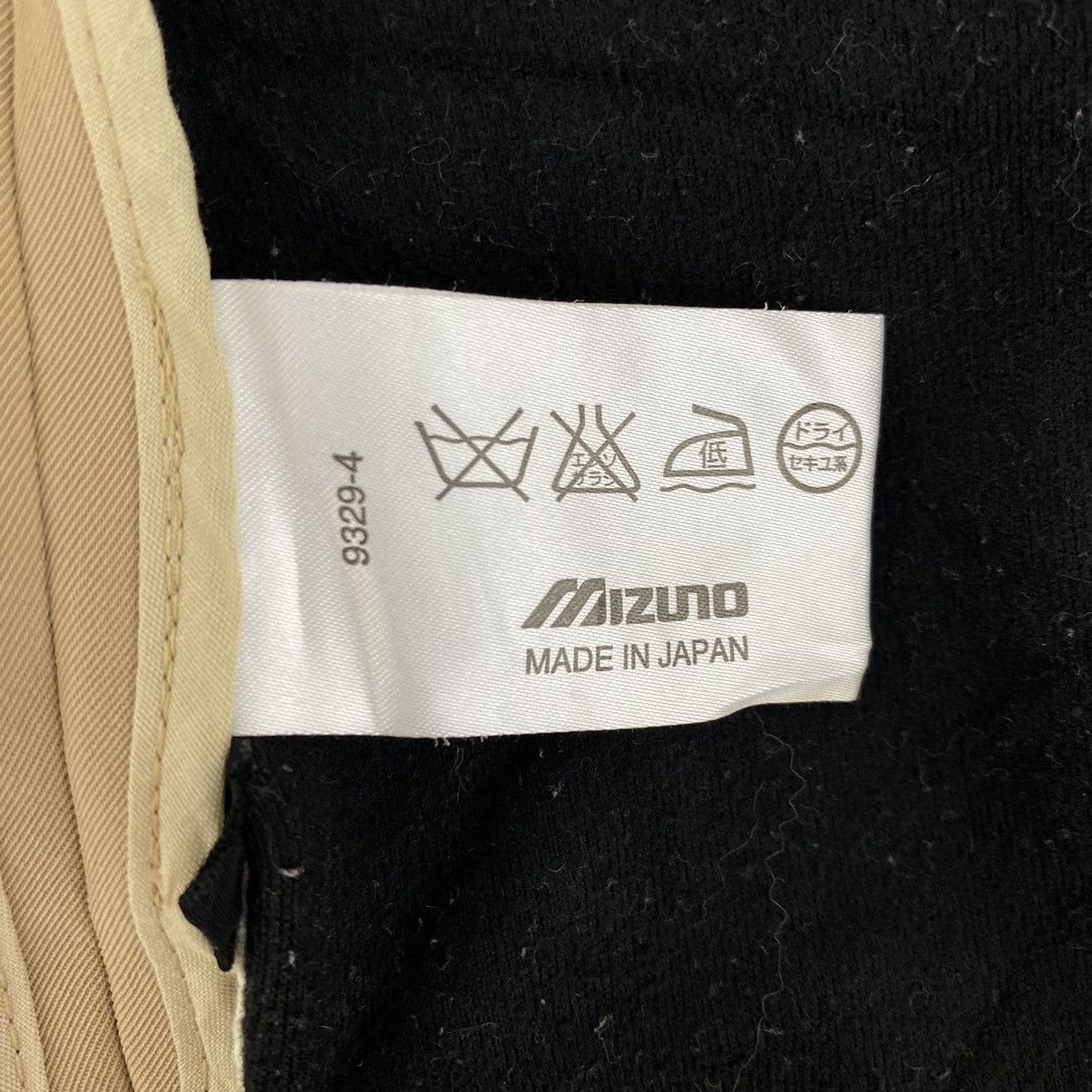 Gianfranco Ferre GIANFRANCO FERRE Italy Designer Golf x Mizuno Embroid Logo Size US S / EU 44-46 / 1 - 9 Thumbnail