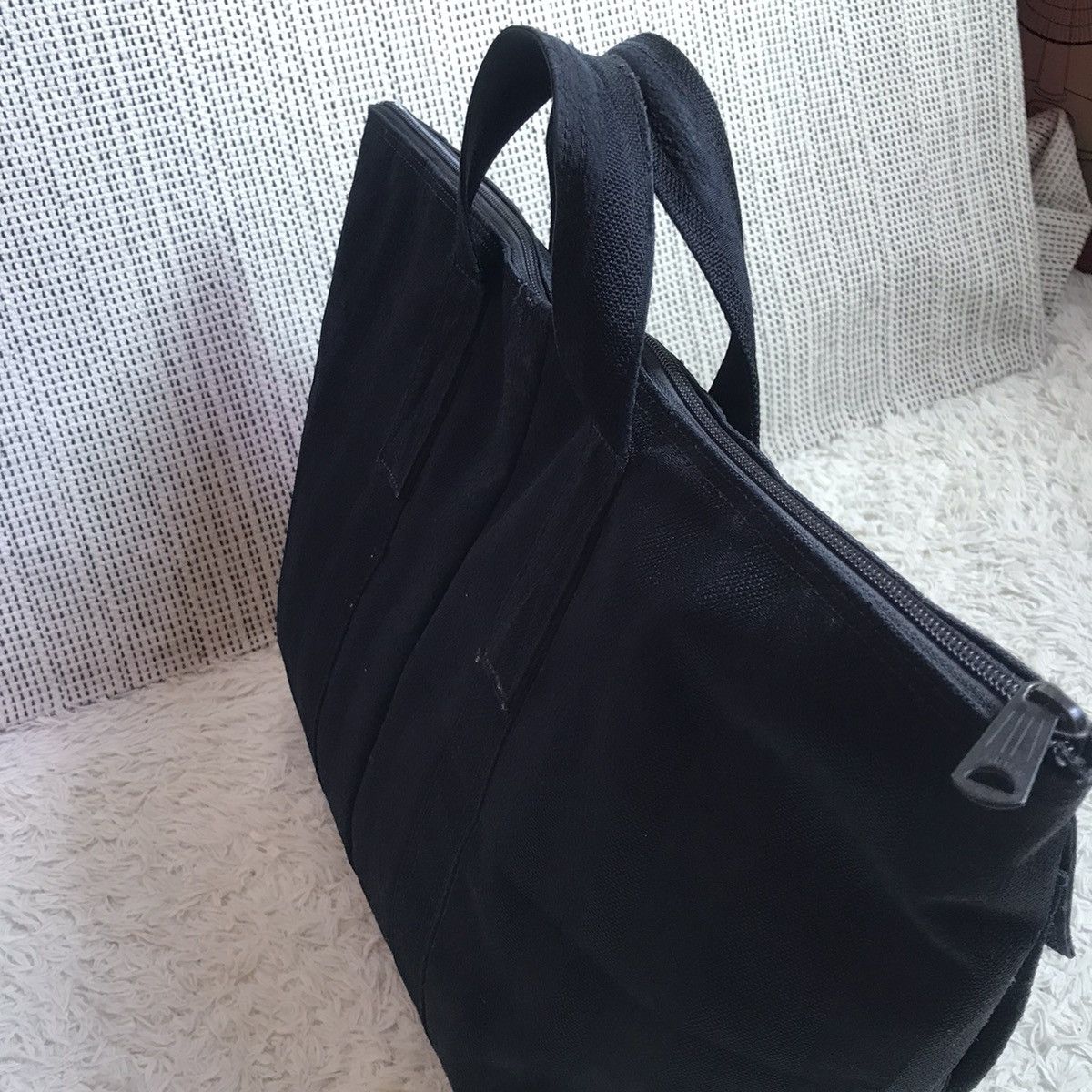 Porter ‼️VINTAGE PORTER MESSEGGER THE 70thANNIVERSARY NICE CONDITION Size ONE SIZE - 10 Thumbnail