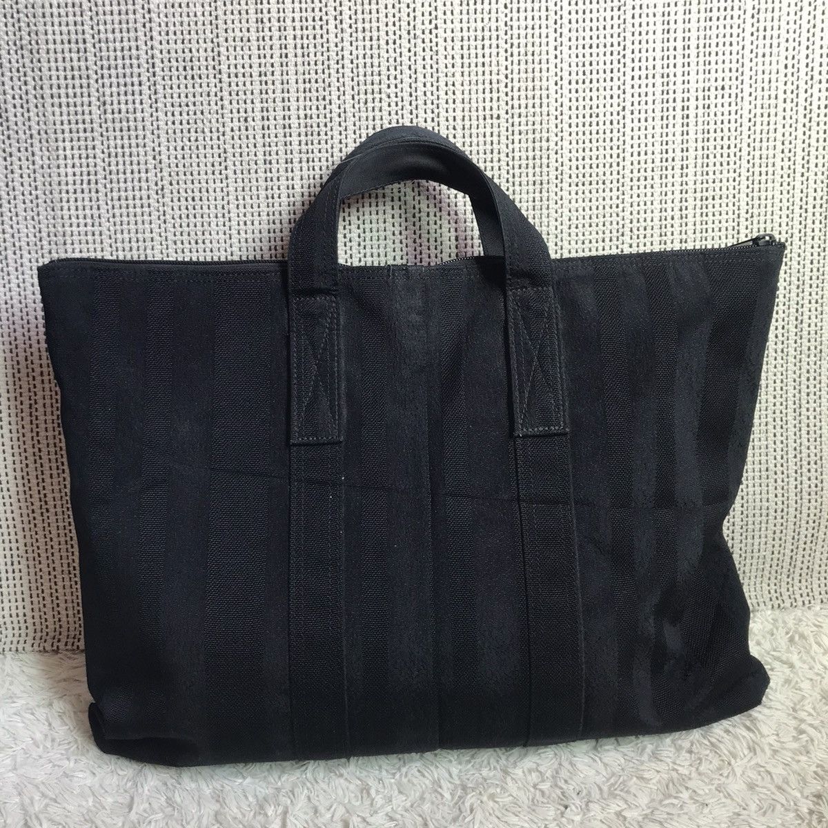 Porter ‼️VINTAGE PORTER MESSEGGER THE 70thANNIVERSARY NICE CONDITION Size ONE SIZE - 2 Thumbnail