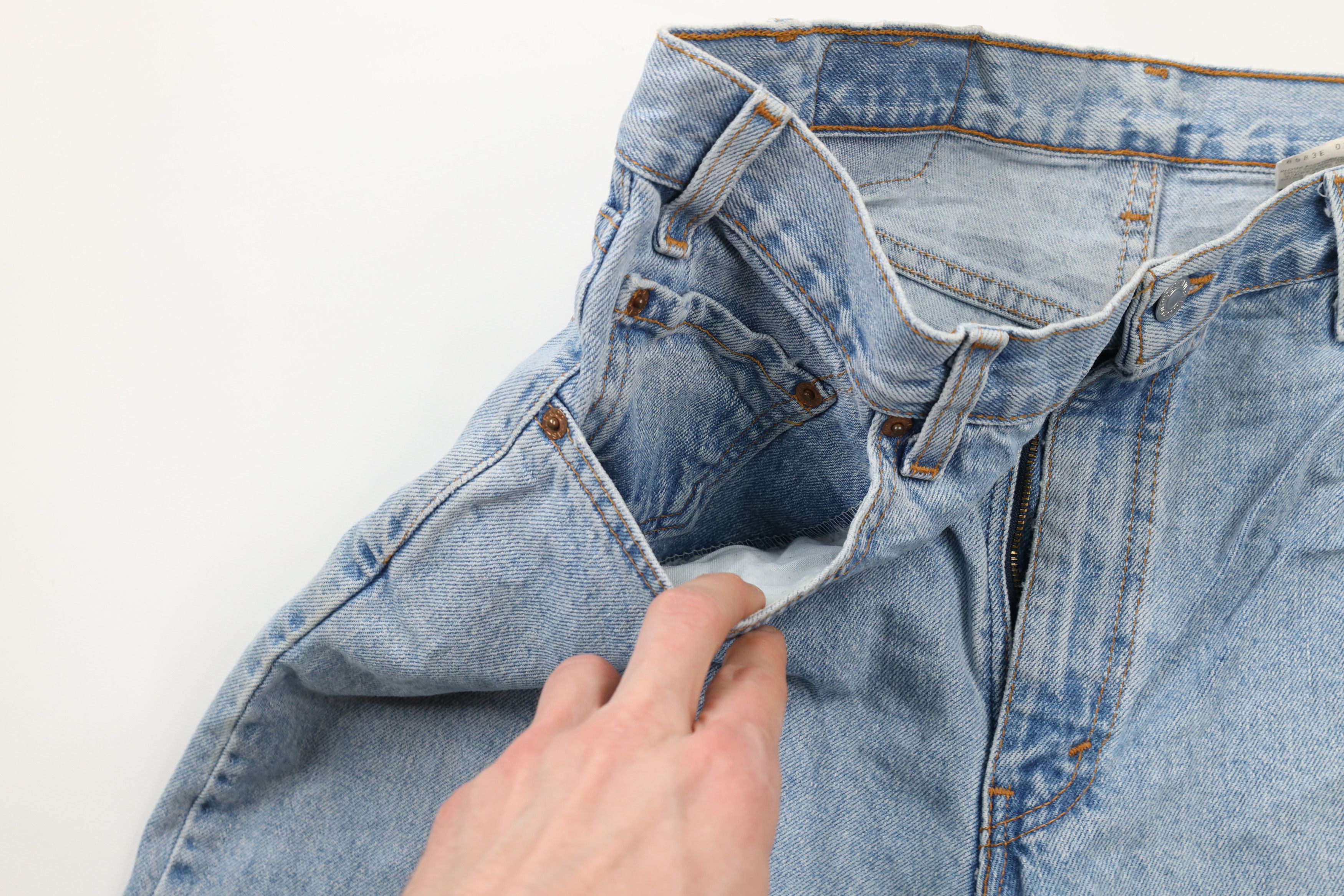 Levi's × Vintage Vintage Levis 550 Relaxed Fit Denim Jean Shorts Jorts USA Size US 36 / EU 52 - 4 Thumbnail