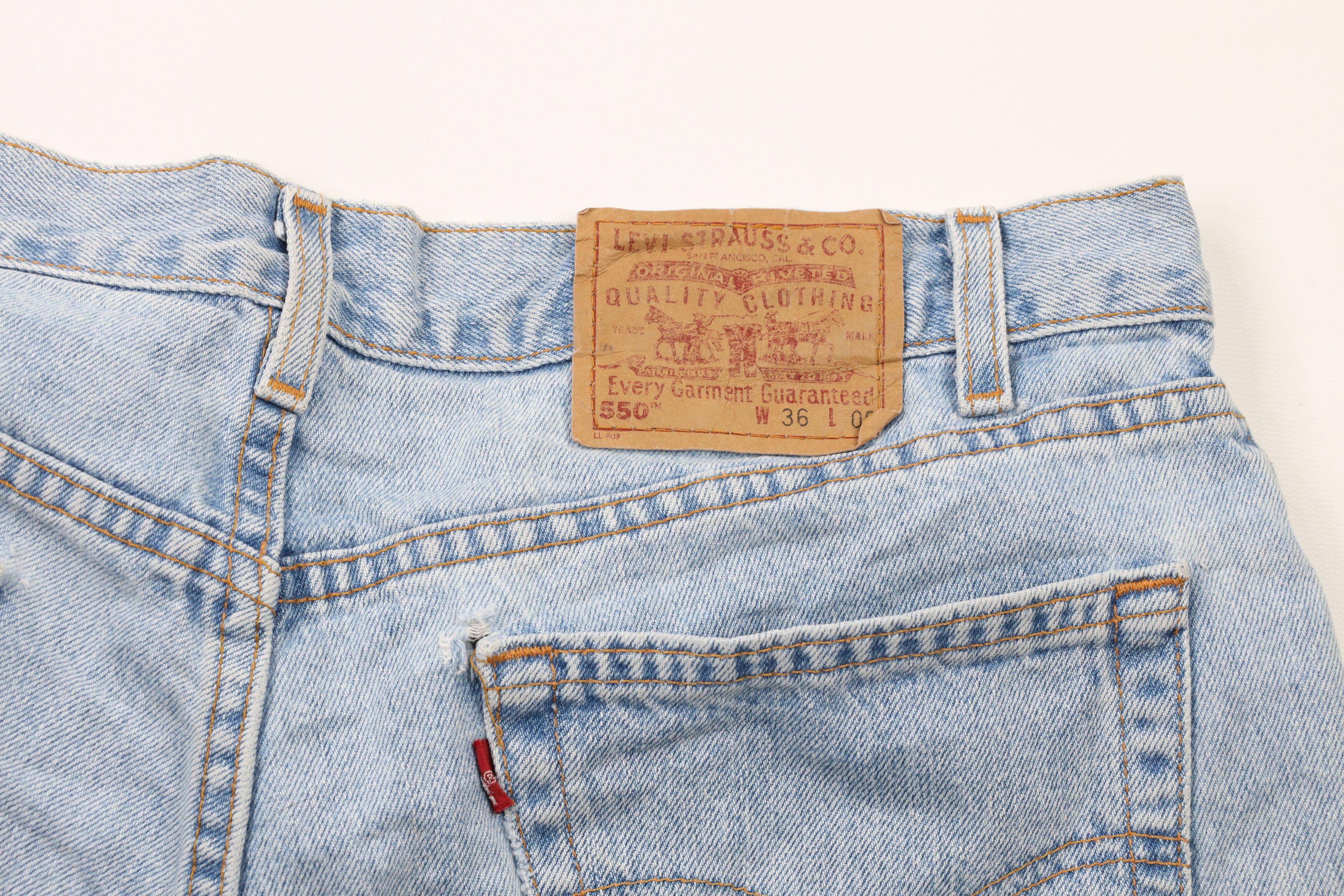Levi's × Vintage Vintage Levis 550 Relaxed Fit Denim Jean Shorts Jorts USA Size US 36 / EU 52 - 9 Thumbnail