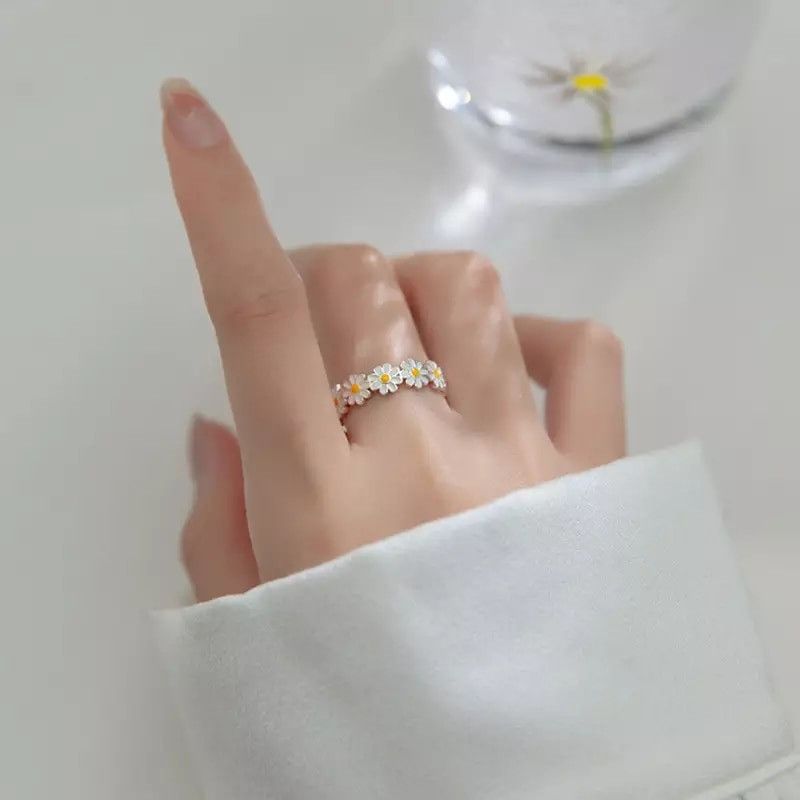 Jewelry Daisy Cute Flower Ring Size ONE SIZE - 3 Thumbnail