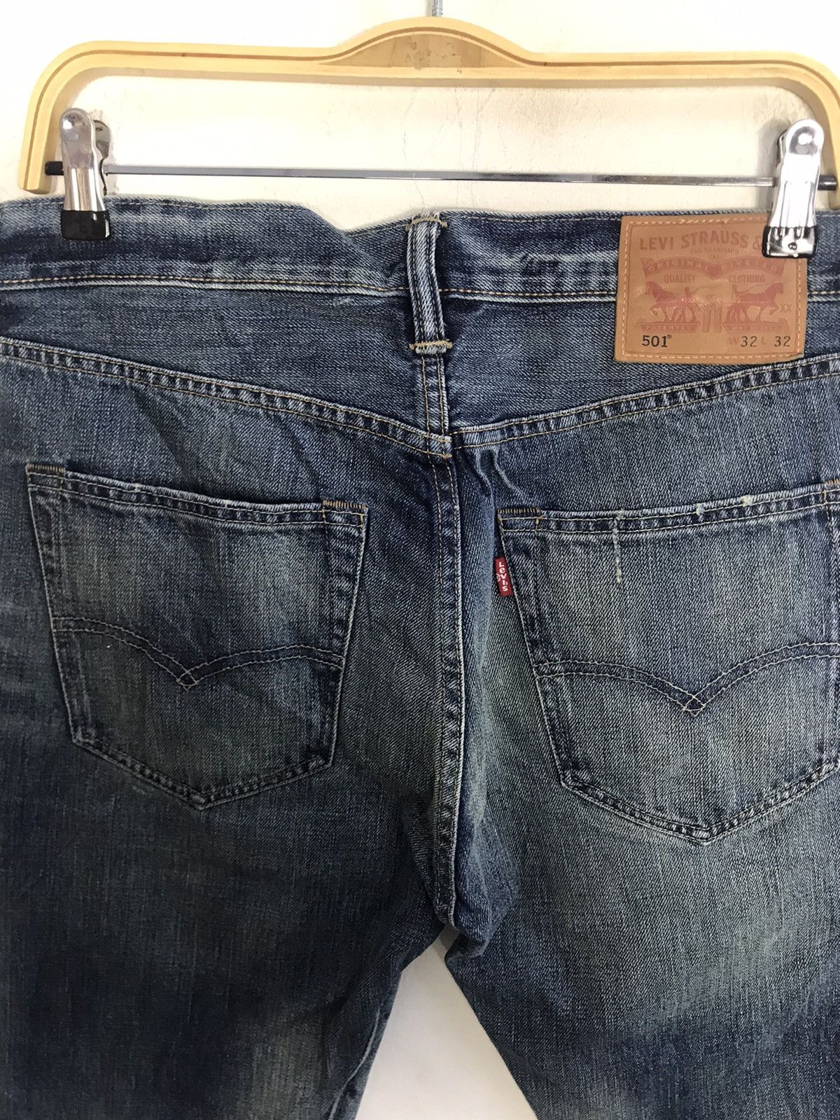 Levi's Distressed Levi's Strauss 501 Button Fly Jeans Fits Size 31 Size US 31 - 5 Thumbnail