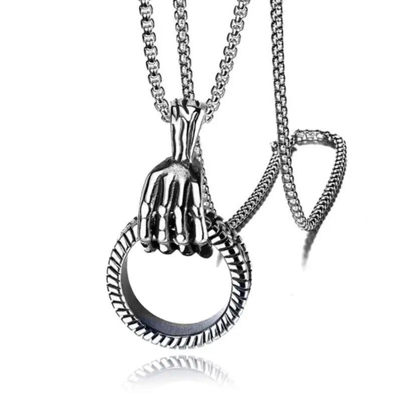 Jewelry Skull Hand Circle Pendant Necklaces Size ONE SIZE - 1 Thumbnail