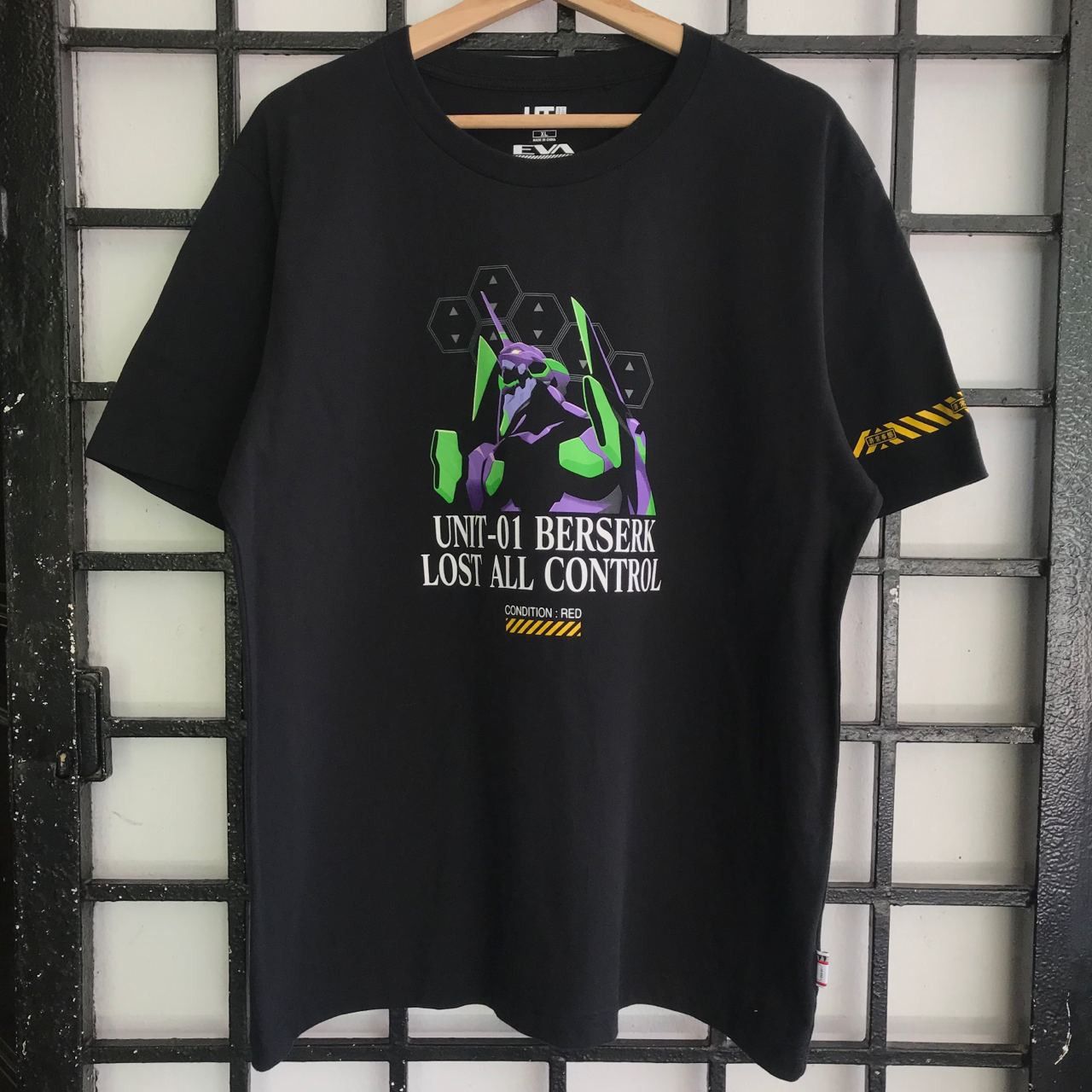 Anime × Japanese Brand × Vintage Vintage Neon Evangelion Rare Unit-01 Japanese Anima Tshirt Size US XL / EU 56 / 4 - 1 Thumbnail