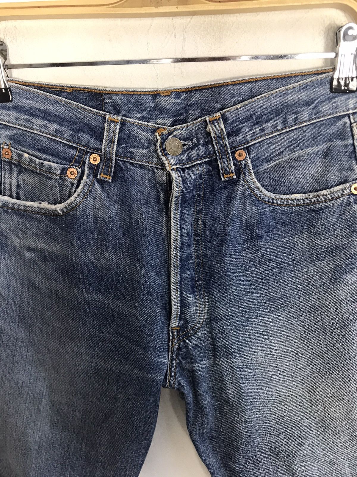 Distressed Faded Levi's Strauss 501 Button Fly Jeans Size 27