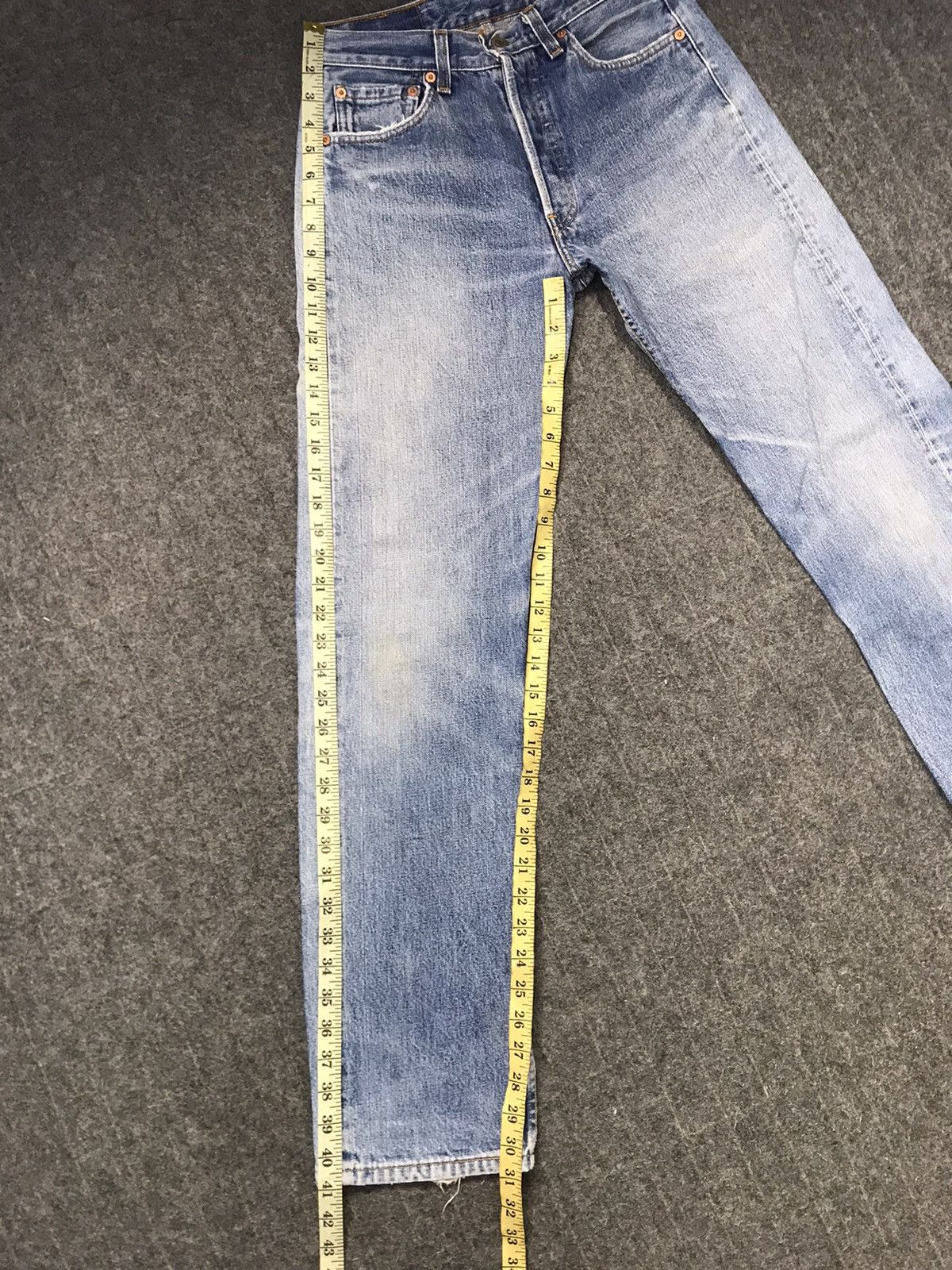Distressed Faded Levi's Strauss 501 Button Fly Jeans Size 27