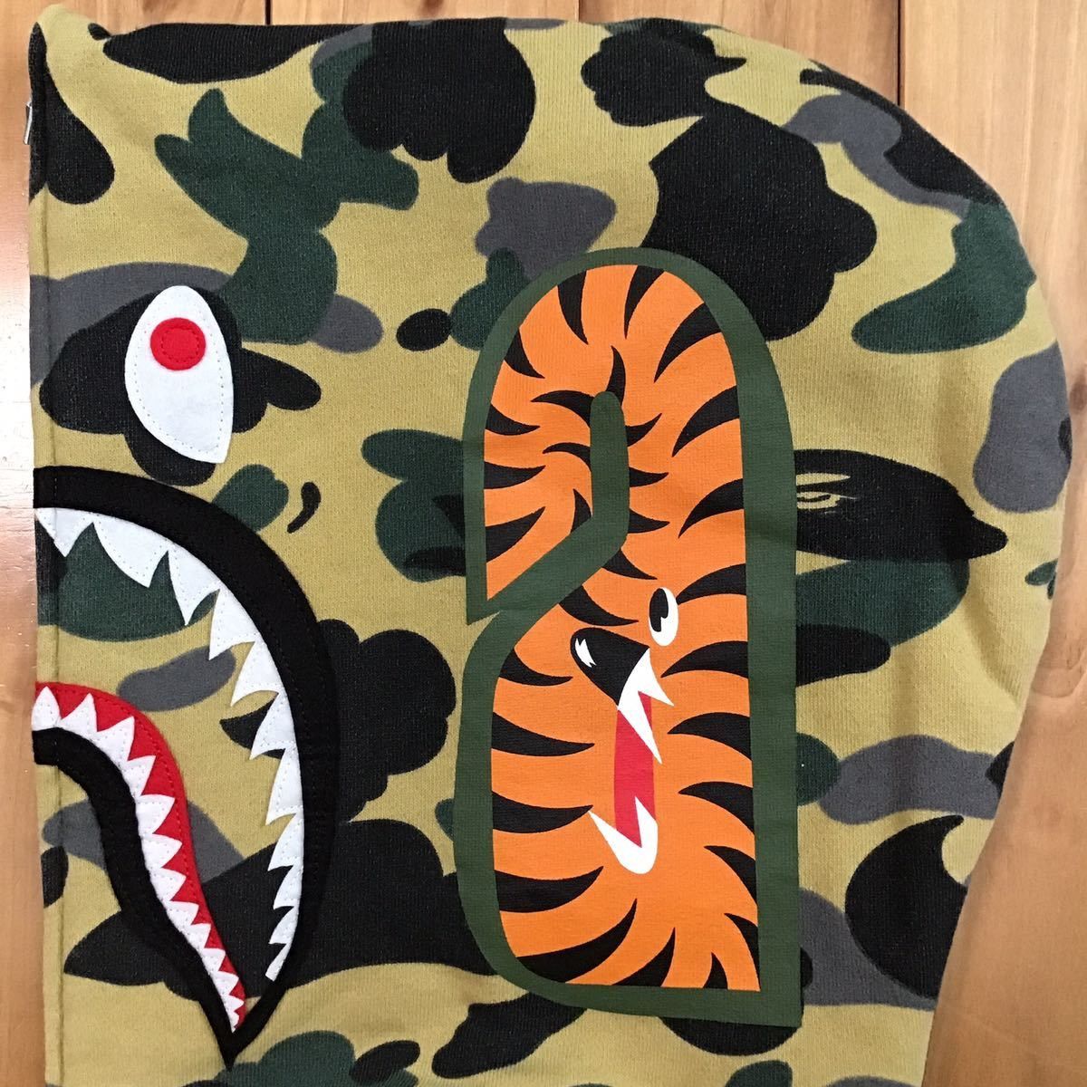 Bape 🔥ZOZO Exclusive🔥 Reflector Camo Shark full zip hoodie BAPE Size US S / EU 44-46 / 1 - 6 Thumbnail