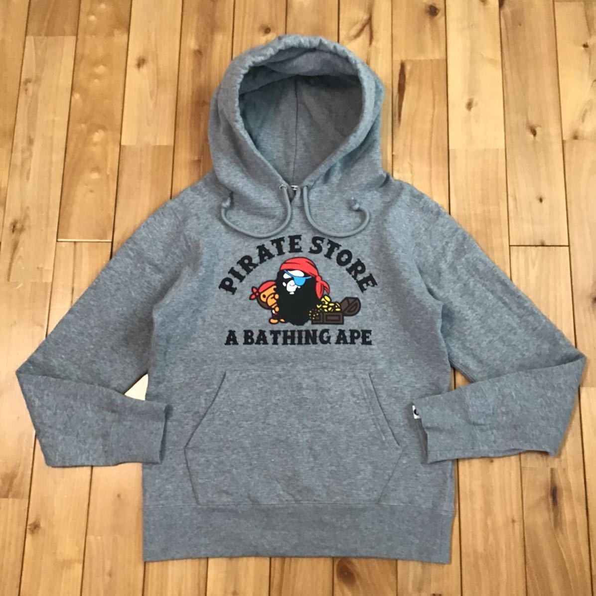 Bape ☠️Pirate Store Exclusive☠️ Milo College Logo pullover Hoodie Size US S / EU 44-46 / 1 - 1 Thumbnail