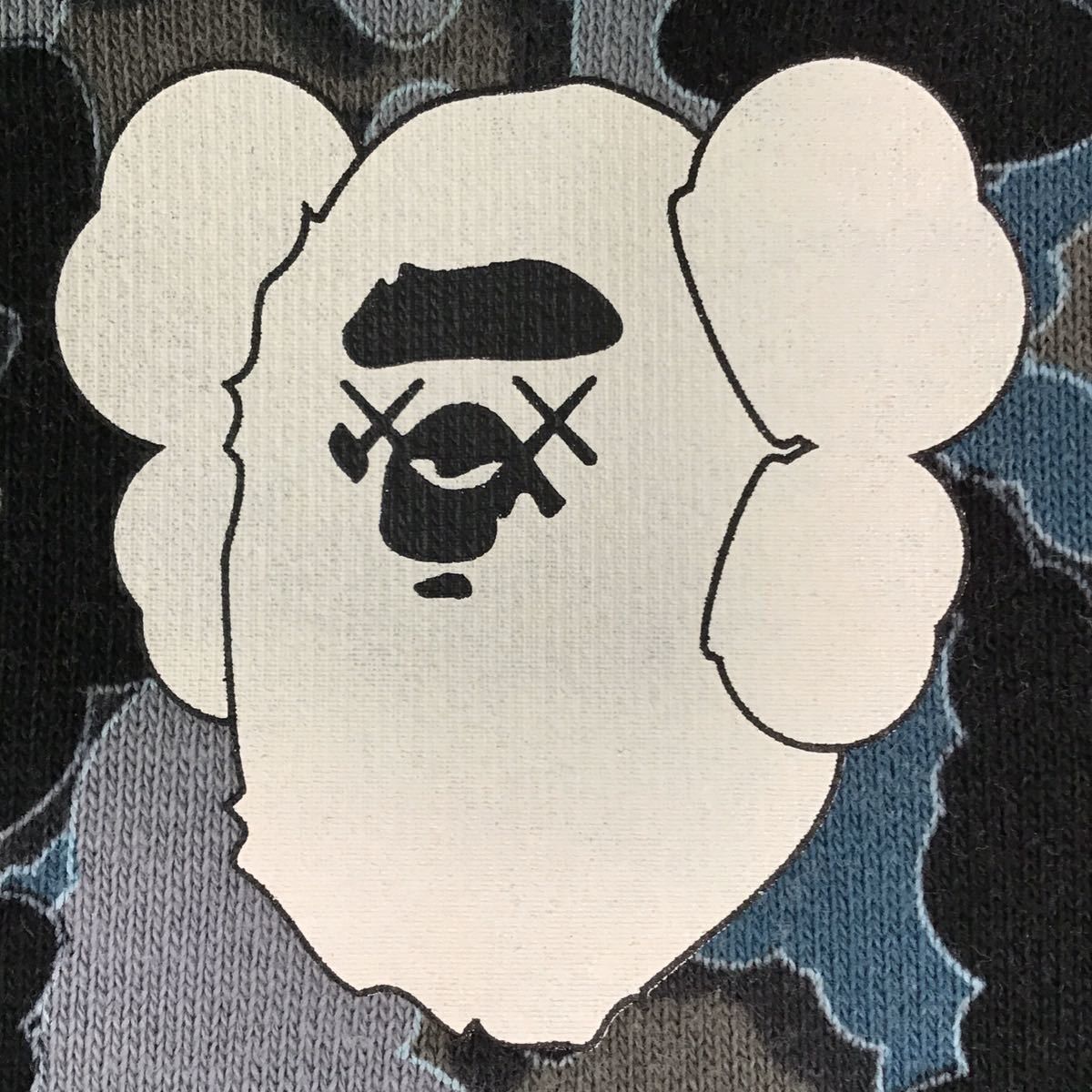 Bape × Kaws 🔥 reversible 🔥 BAPE x kaws sweat shirt cloud camo Size US M / EU 48-50 / 2 - 7 Thumbnail