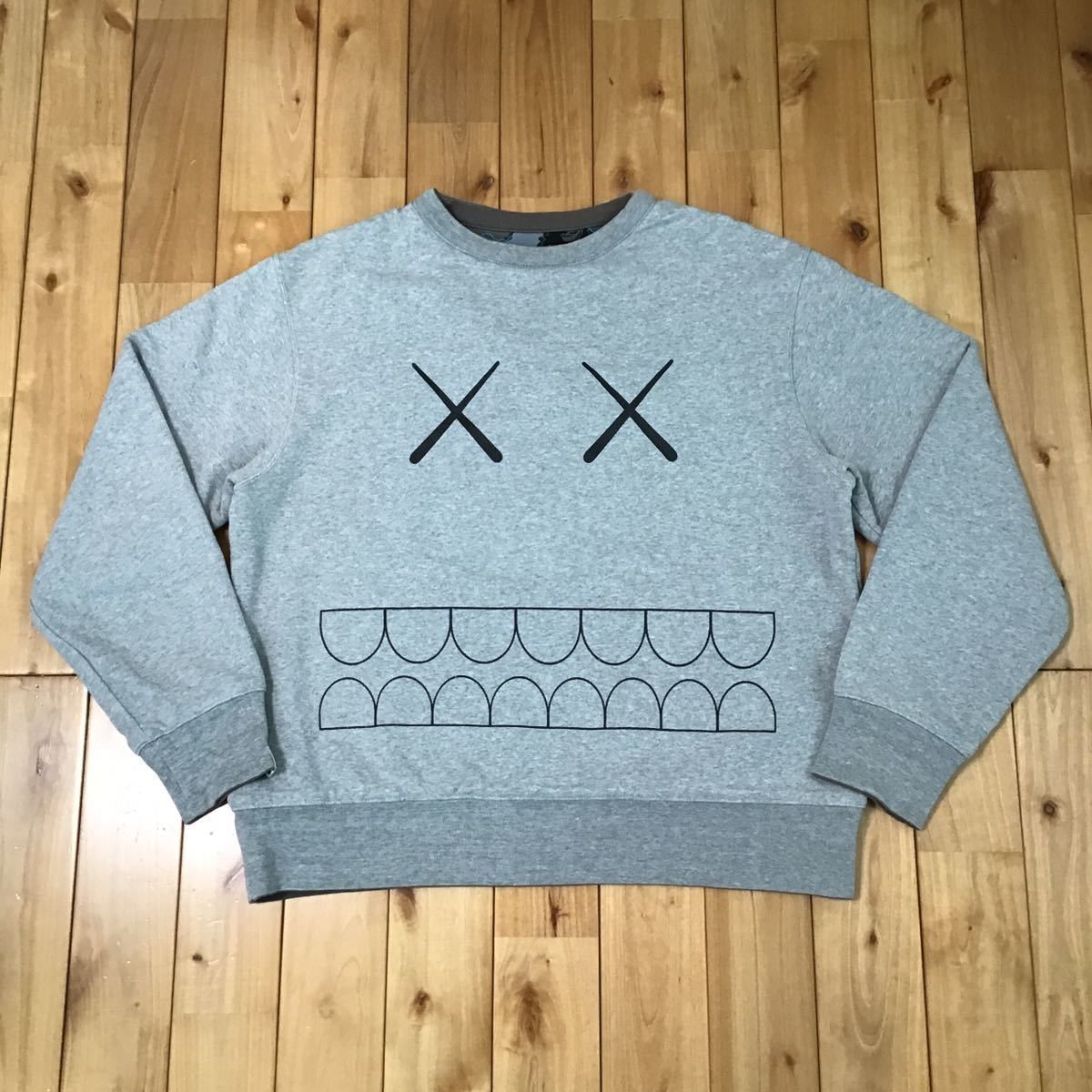 Bape × Kaws 🔥 reversible 🔥 BAPE x kaws sweat shirt cloud camo Size US M / EU 48-50 / 2 - 4 Thumbnail