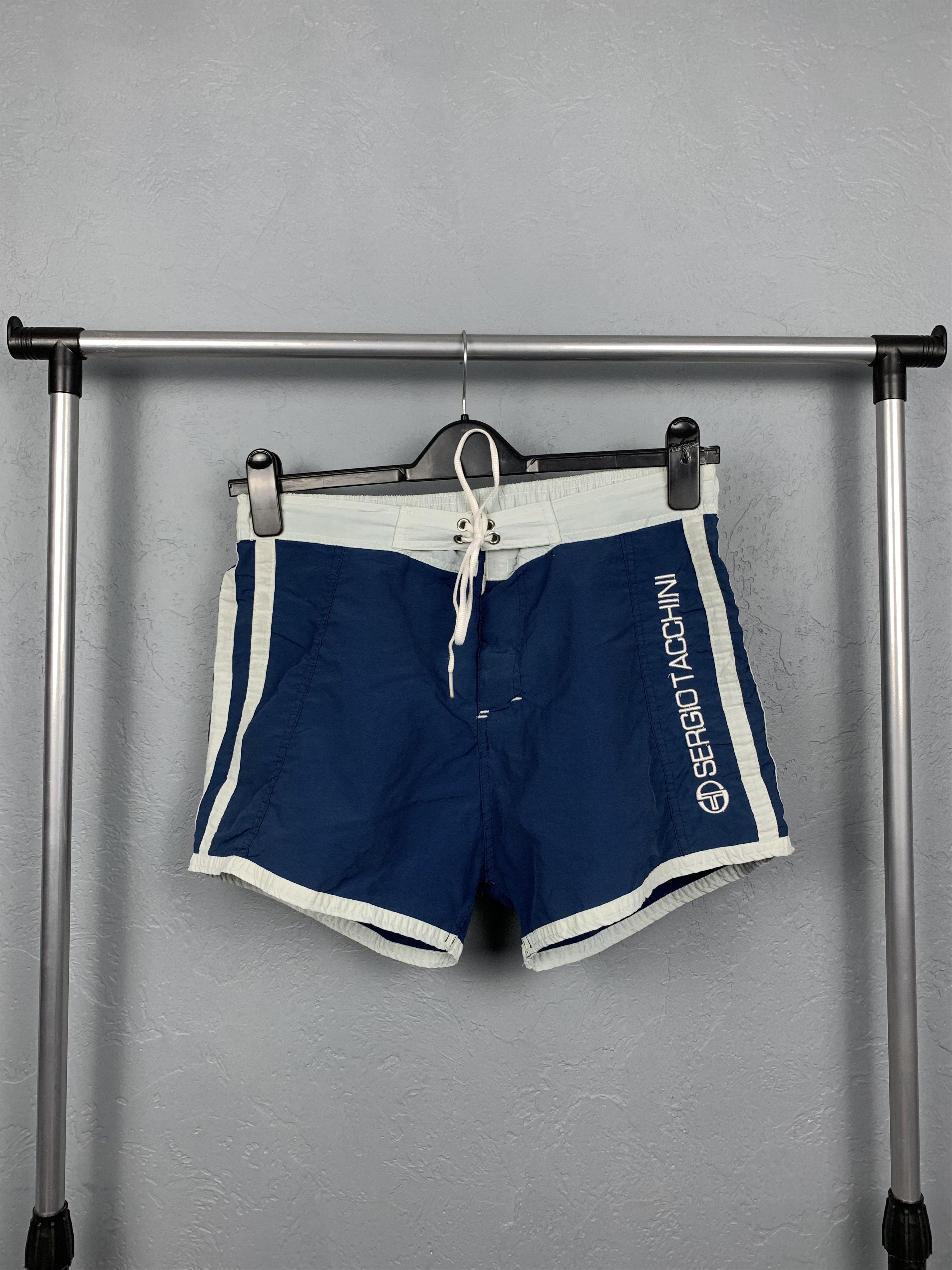 Sergio Tacchini × Vintage Vintage Sergio Tacchini Mens Shorts Size US 32 / EU 48 - 1 Thumbnail