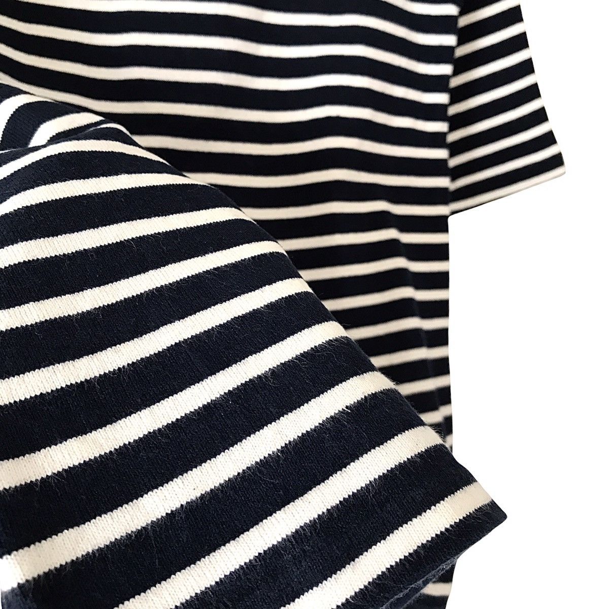 Japanese Brand Attractions Japan Basic 3Q Border Raglan Tee Size US M / EU 48-50 / 2 - 4 Thumbnail