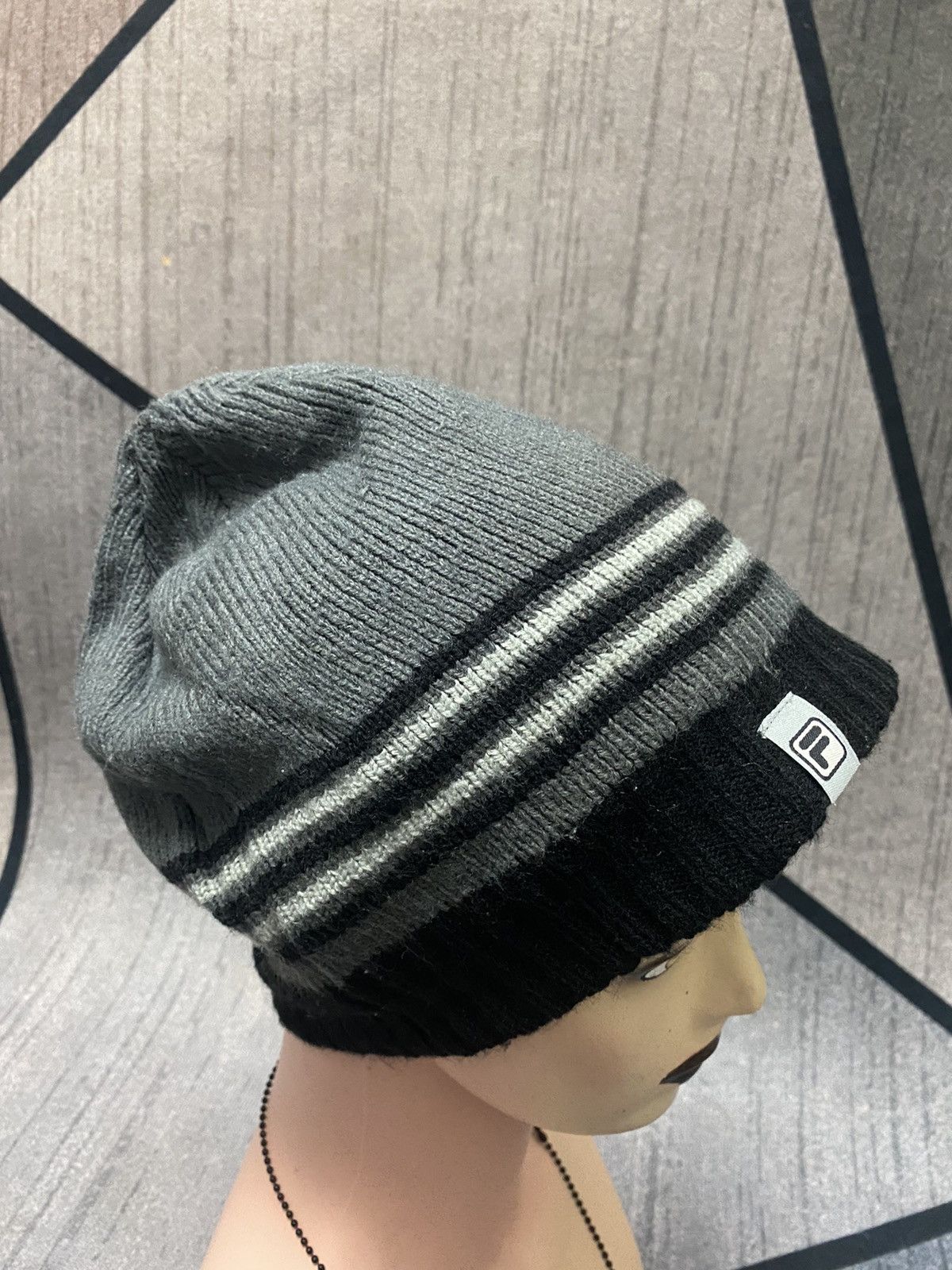 Fila Fila Small tag Beanie Hat Size ONE SIZE - 3 Thumbnail