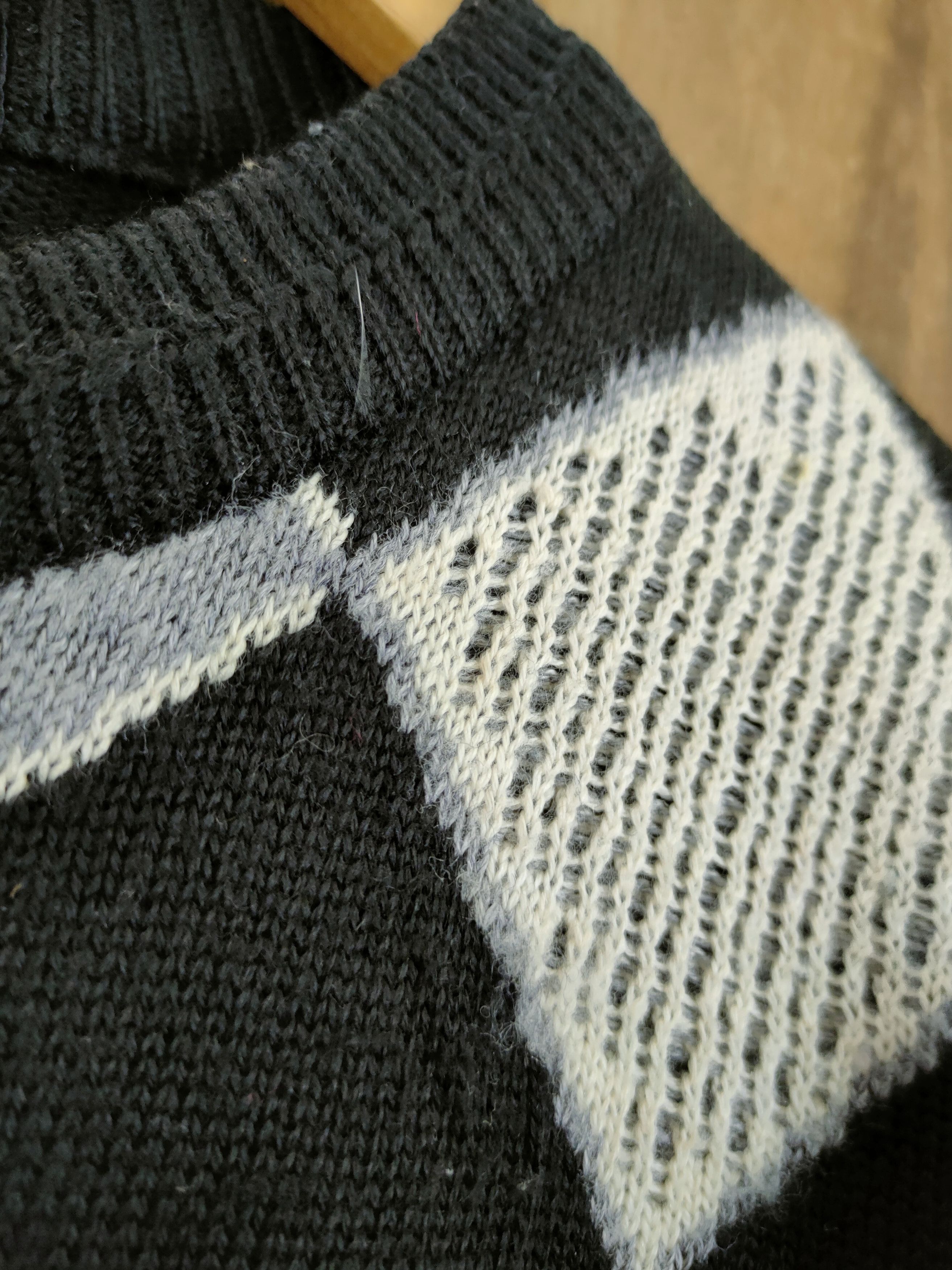 Japanese Brand D Cross Keys art streetwear knitwear sweatshirt #46-950 Size US M / EU 48-50 / 2 - 6 Thumbnail