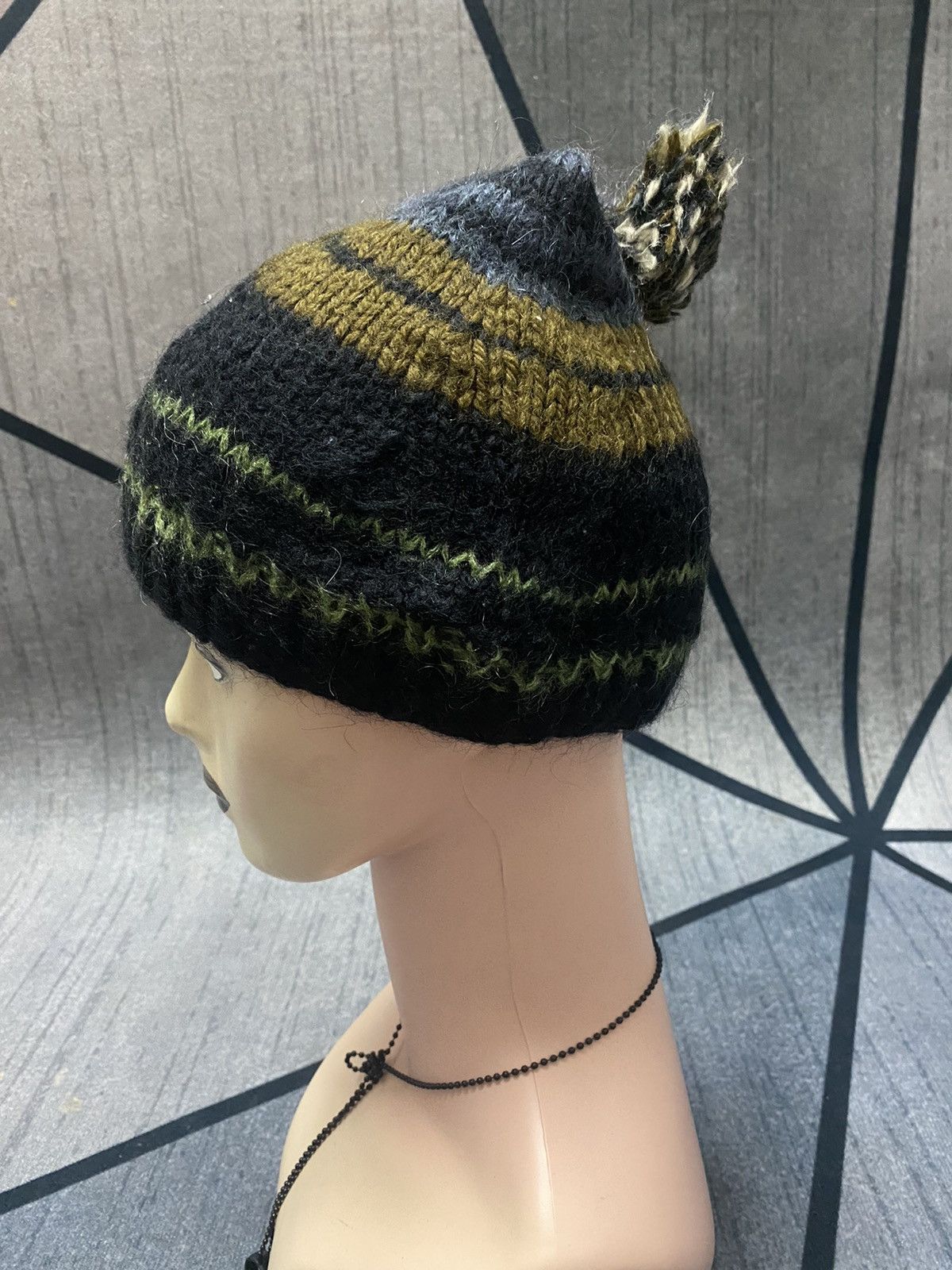 Other Unknown Brand stripes Knitted Beanie Hat Size ONE SIZE - 3 Thumbnail