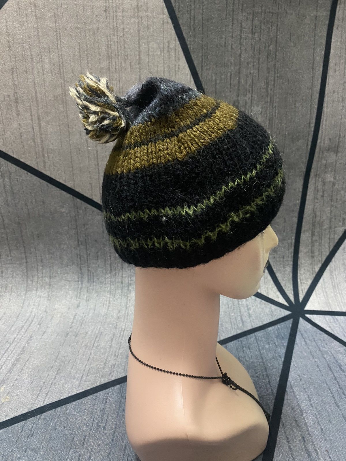 Unknown Brand stripes Knitted Beanie Hat