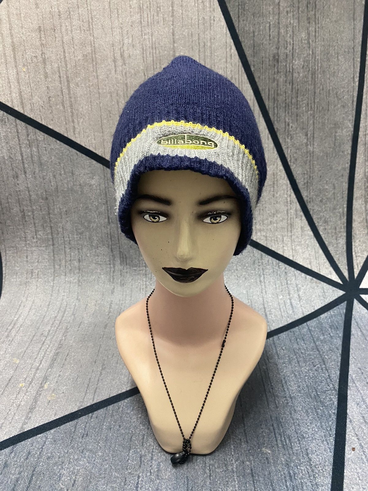 Billabong × Japanese Brand Billabong Beanie Embroidered Logo Hat Size ONE SIZE - 1 Thumbnail