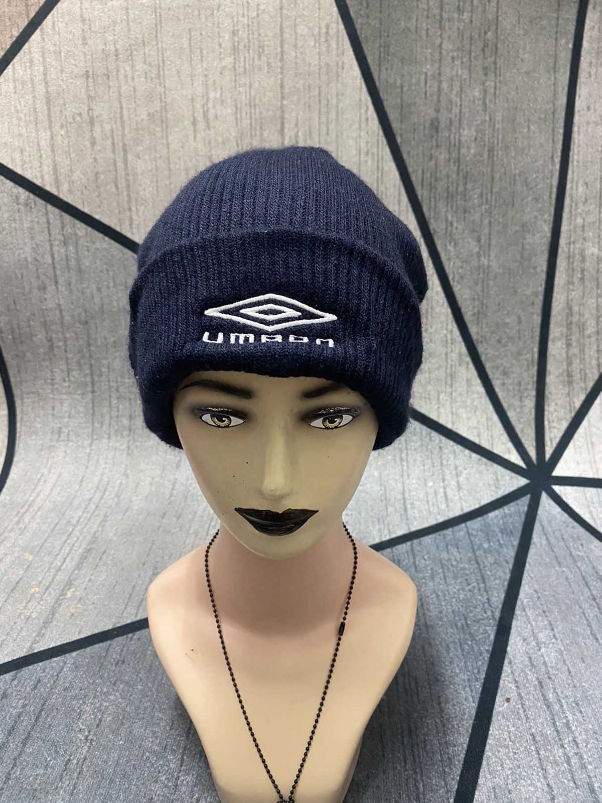 Japanese Brand × Umbro Umbro Embroidered Logo Beanie Hat Size ONE SIZE - 1 Thumbnail