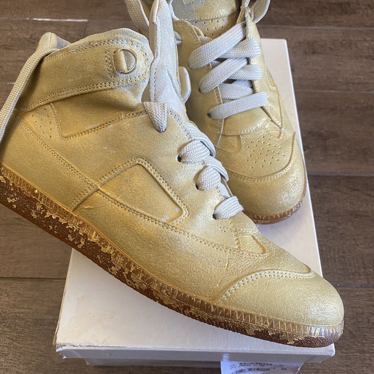 Maison Margiela Maison Margiela Replica Gold Painted Sneakers Size US 10 / EU 43 - 1 Preview