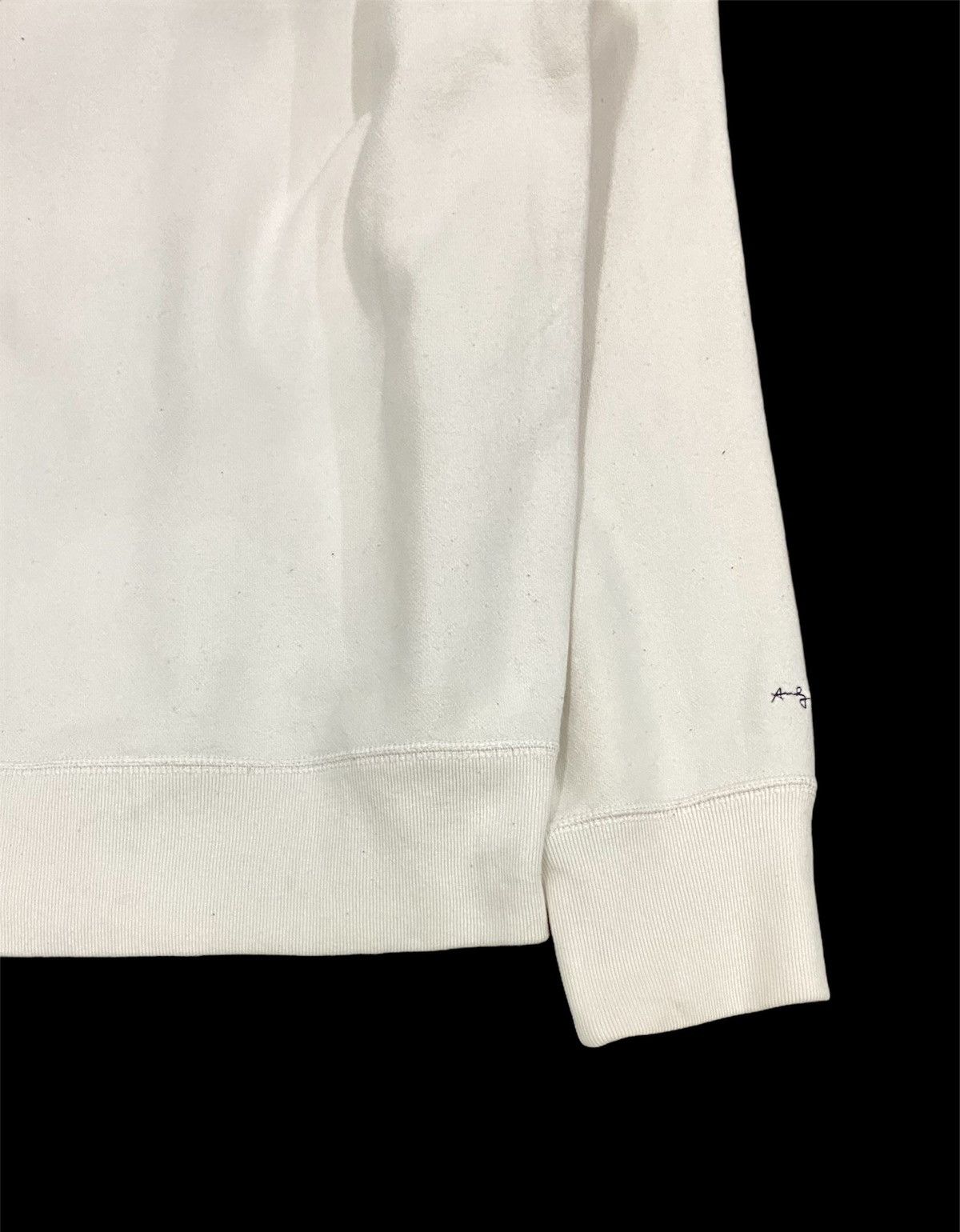 Disney × Mickey Mouse SWEATSHIRT UNIQLO X MICKEY MOUSE with CREAM COLOURS Size US M / EU 48-50 / 2 - 9 Thumbnail